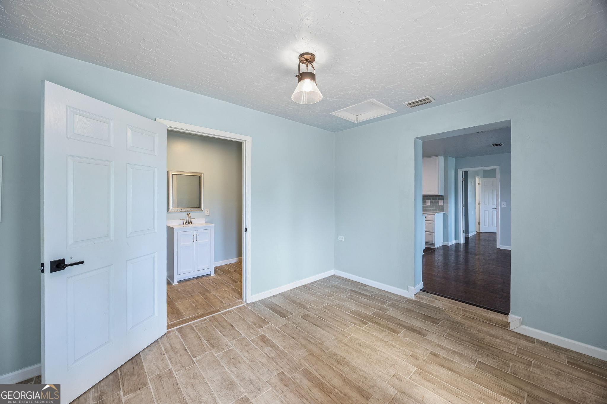 338 Charles Street Property Photo 41