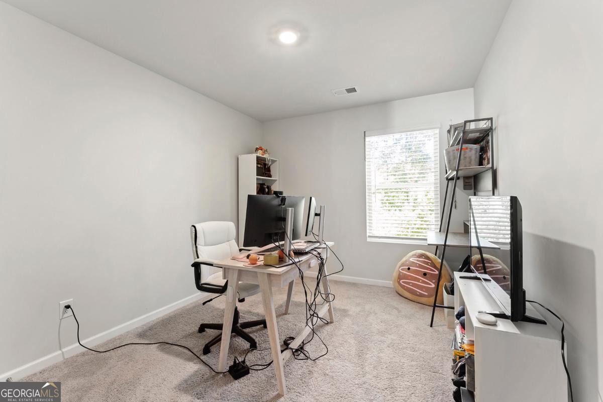 1840 Fabian Way Sw Property Photo 16