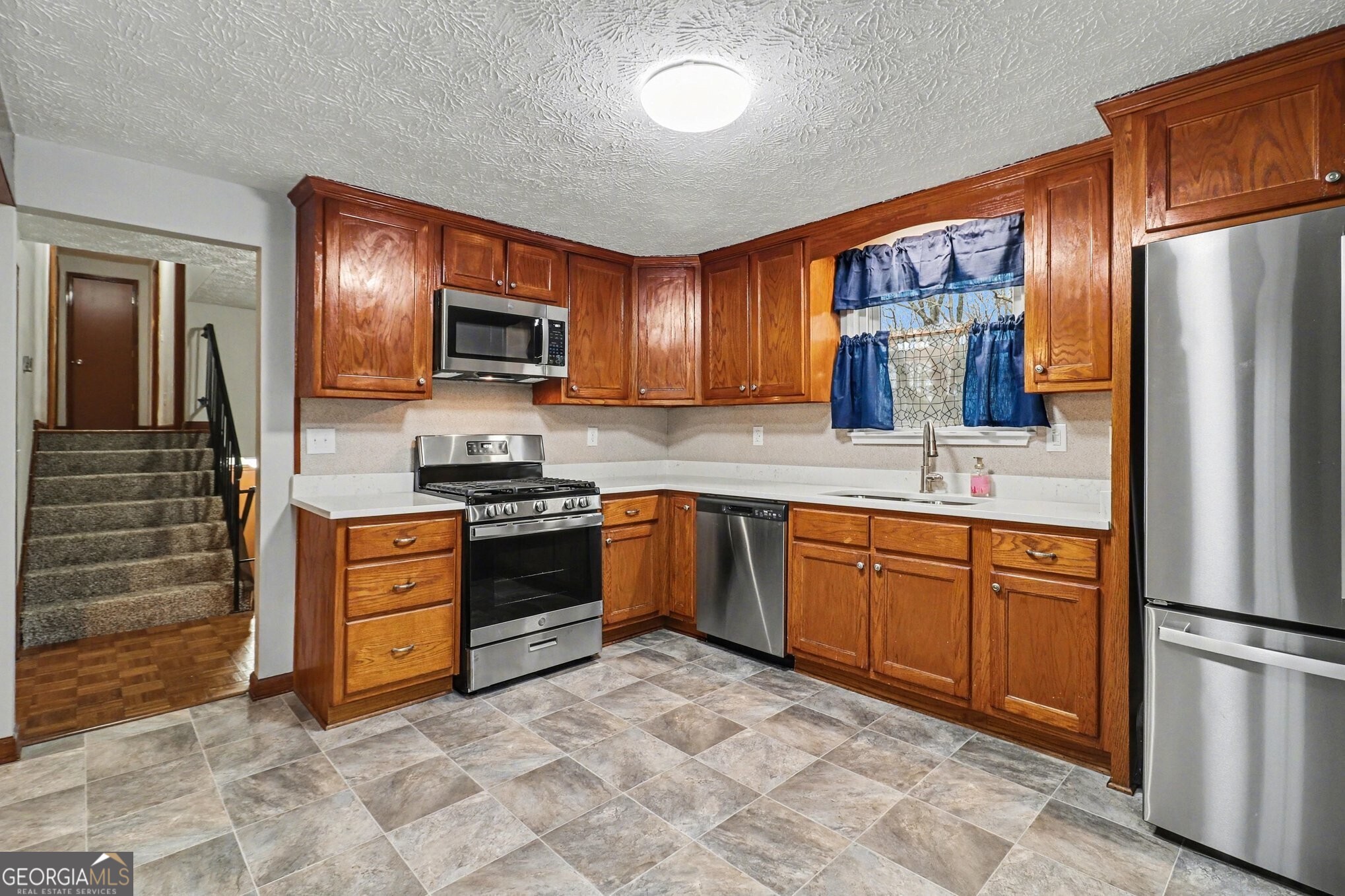 3864 Yeager Road Property Photo 7