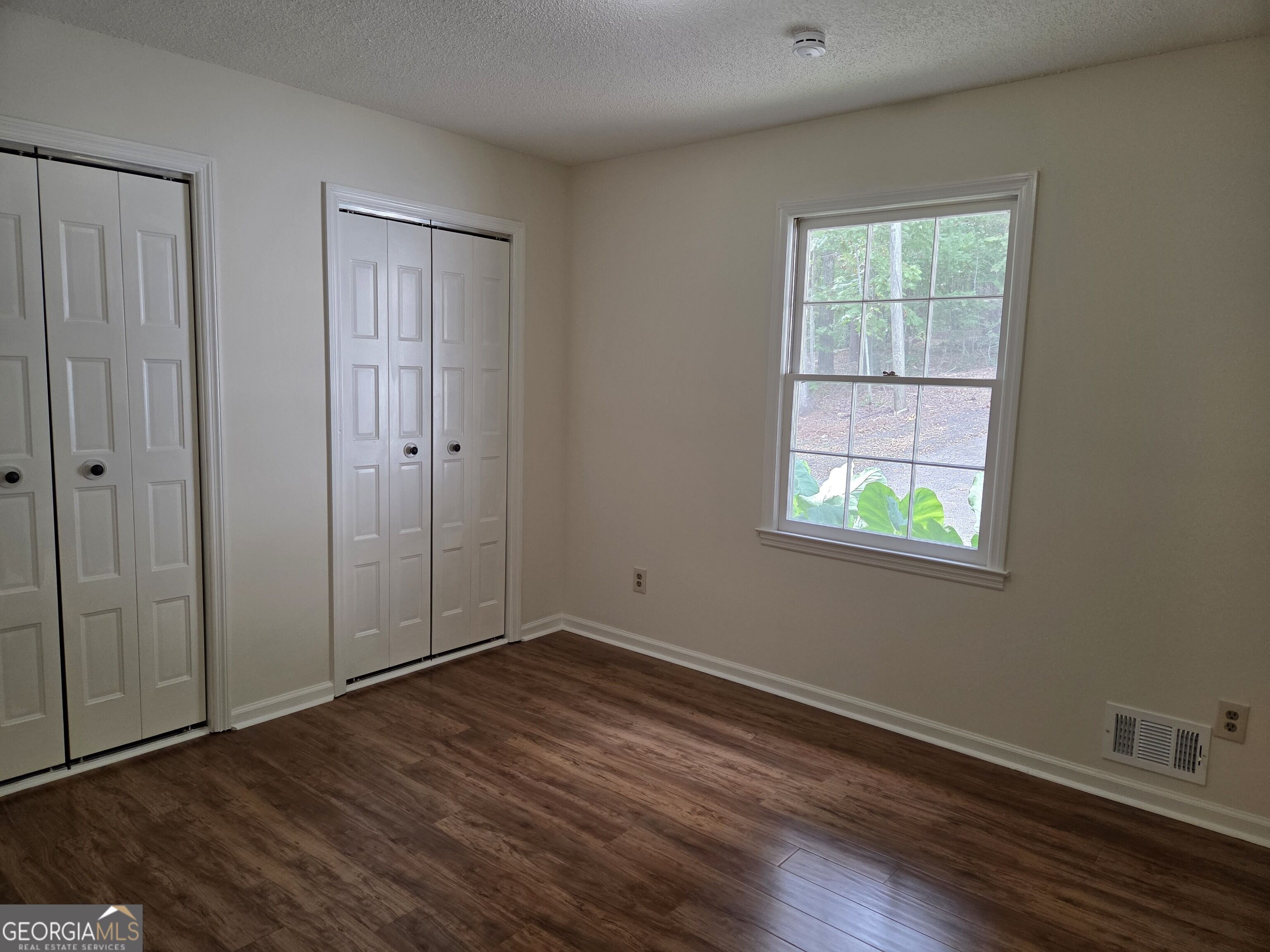 984 Overlook Drive Property Photo 15