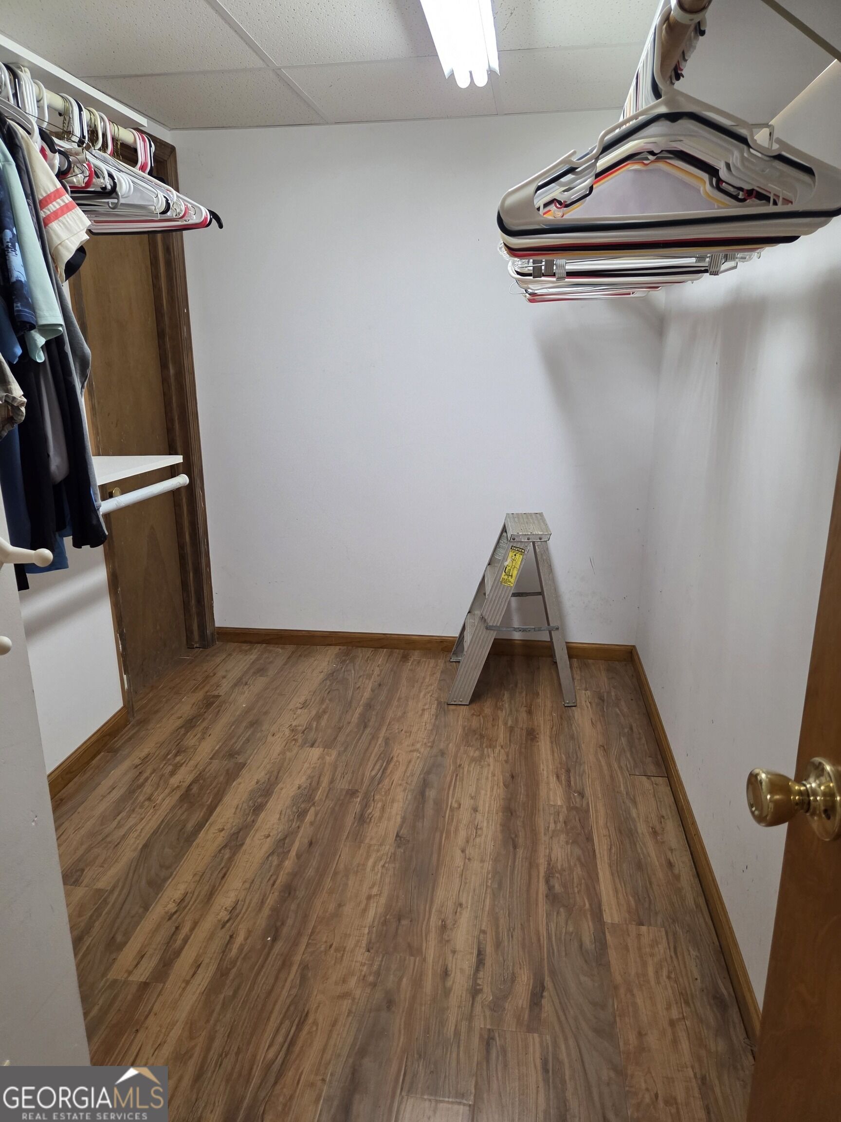 984 Overlook Drive Property Photo 17