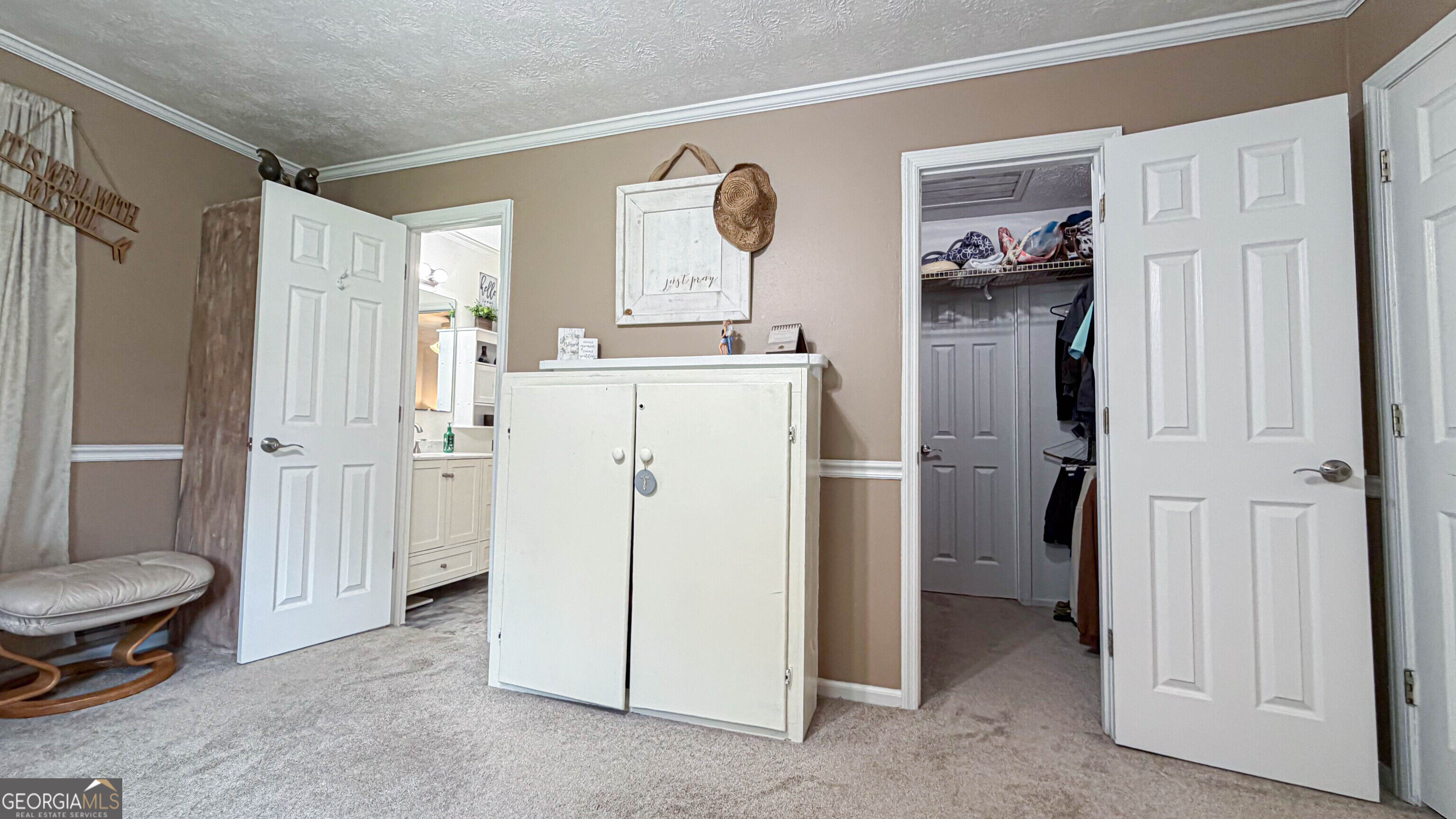 11 Edgewater Court Property Photo 76
