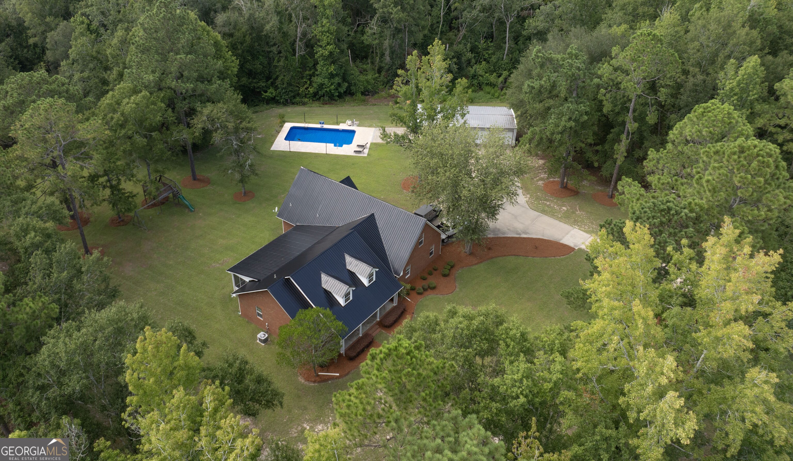 449 Roscoe Smith Property Photo 6