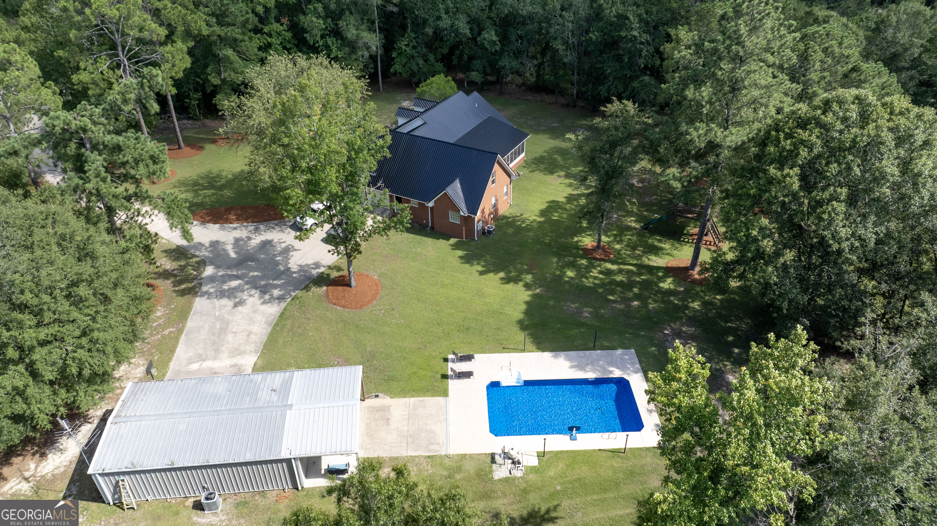 449 Roscoe Smith Property Photo 7