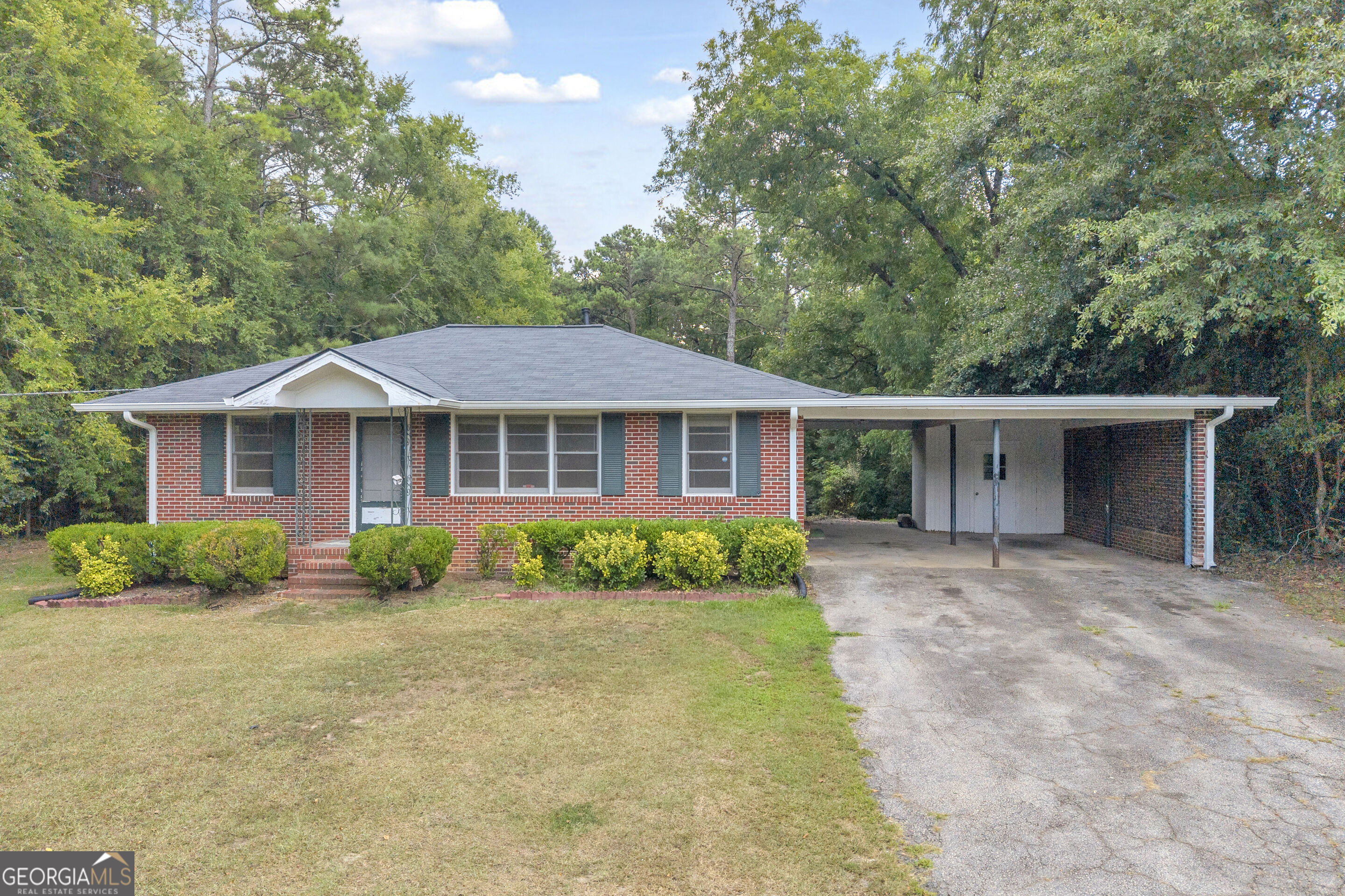 1226 Country Club Road Property Photo 1