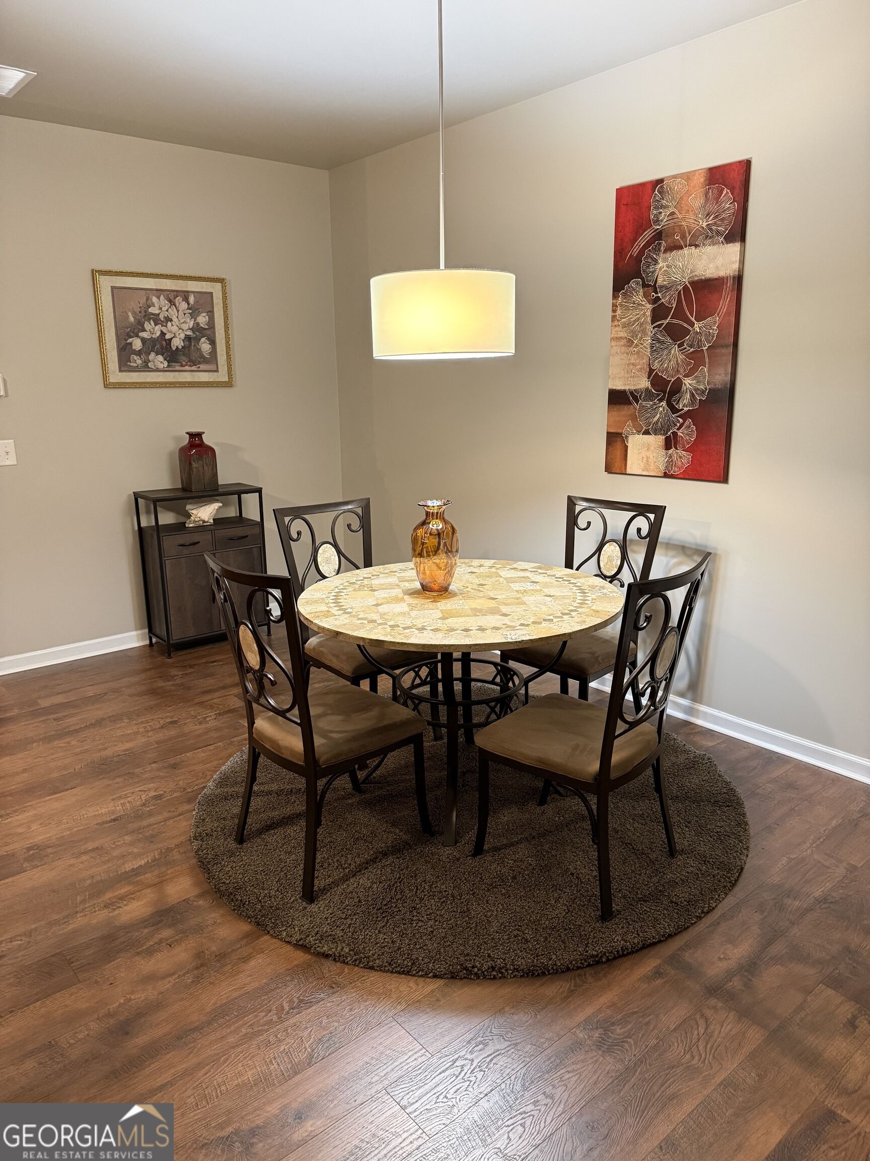 542 Monticello Boulevard Se Property Photo 10