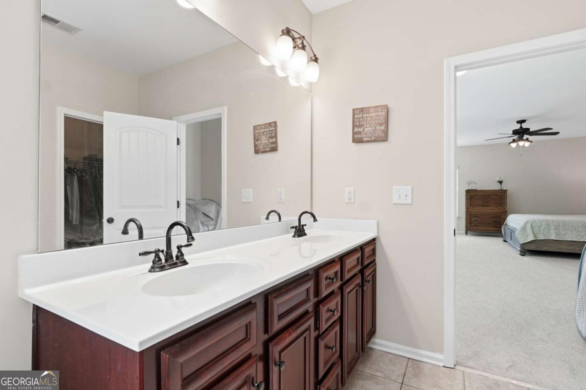2710 Evan Manor Lane Property Photo 25