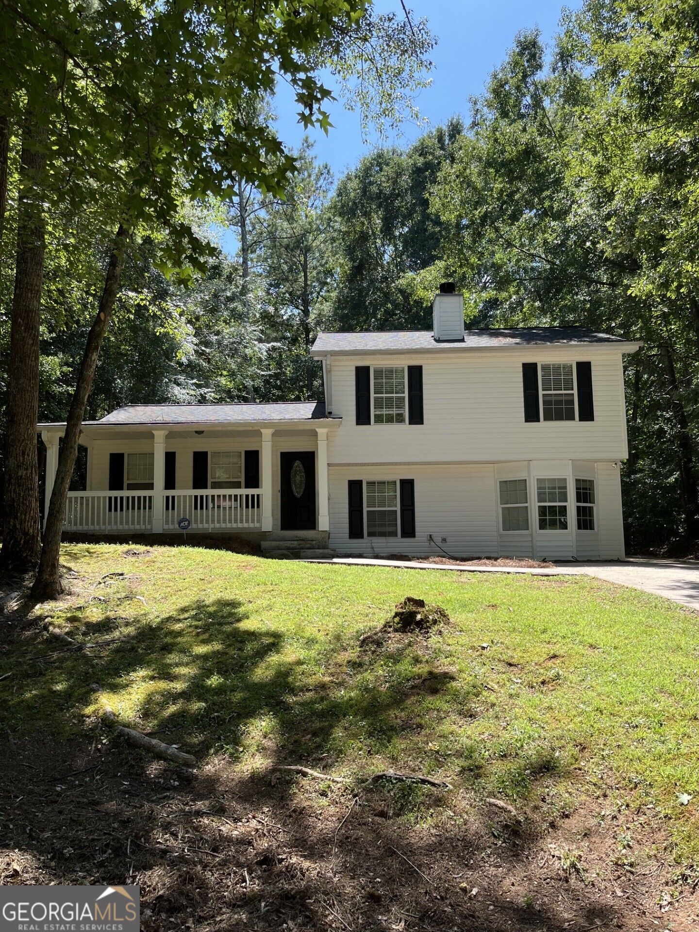 360 River Chase Drive Property Photo 3