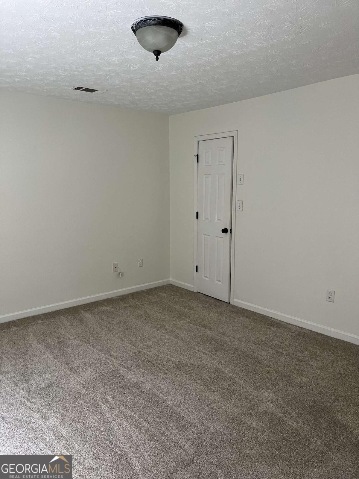 360 River Chase Drive Property Photo 13