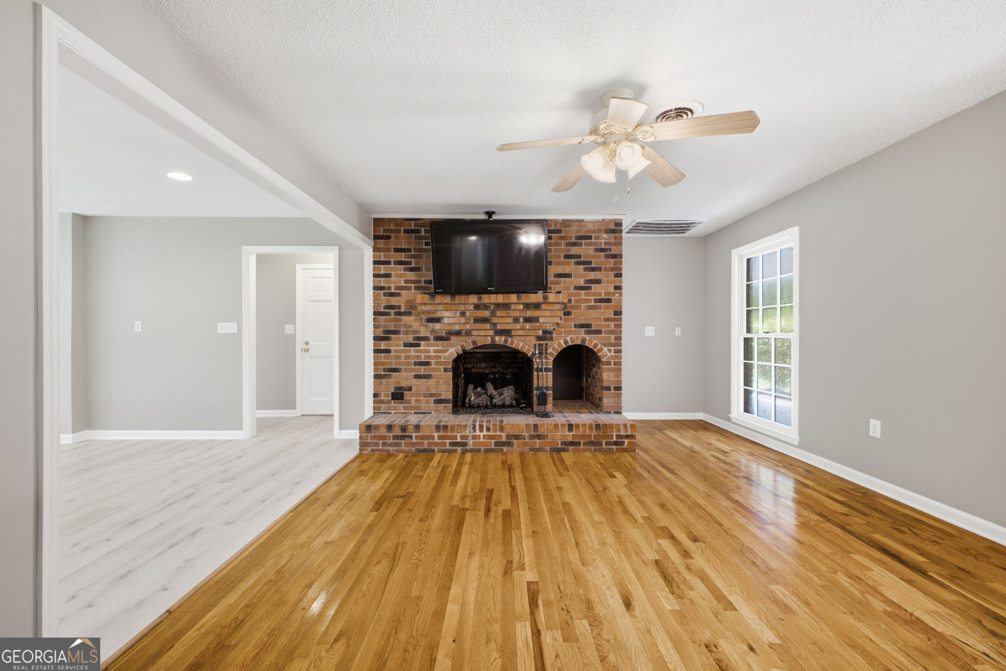 571 Frontier Circle Property Photo 11