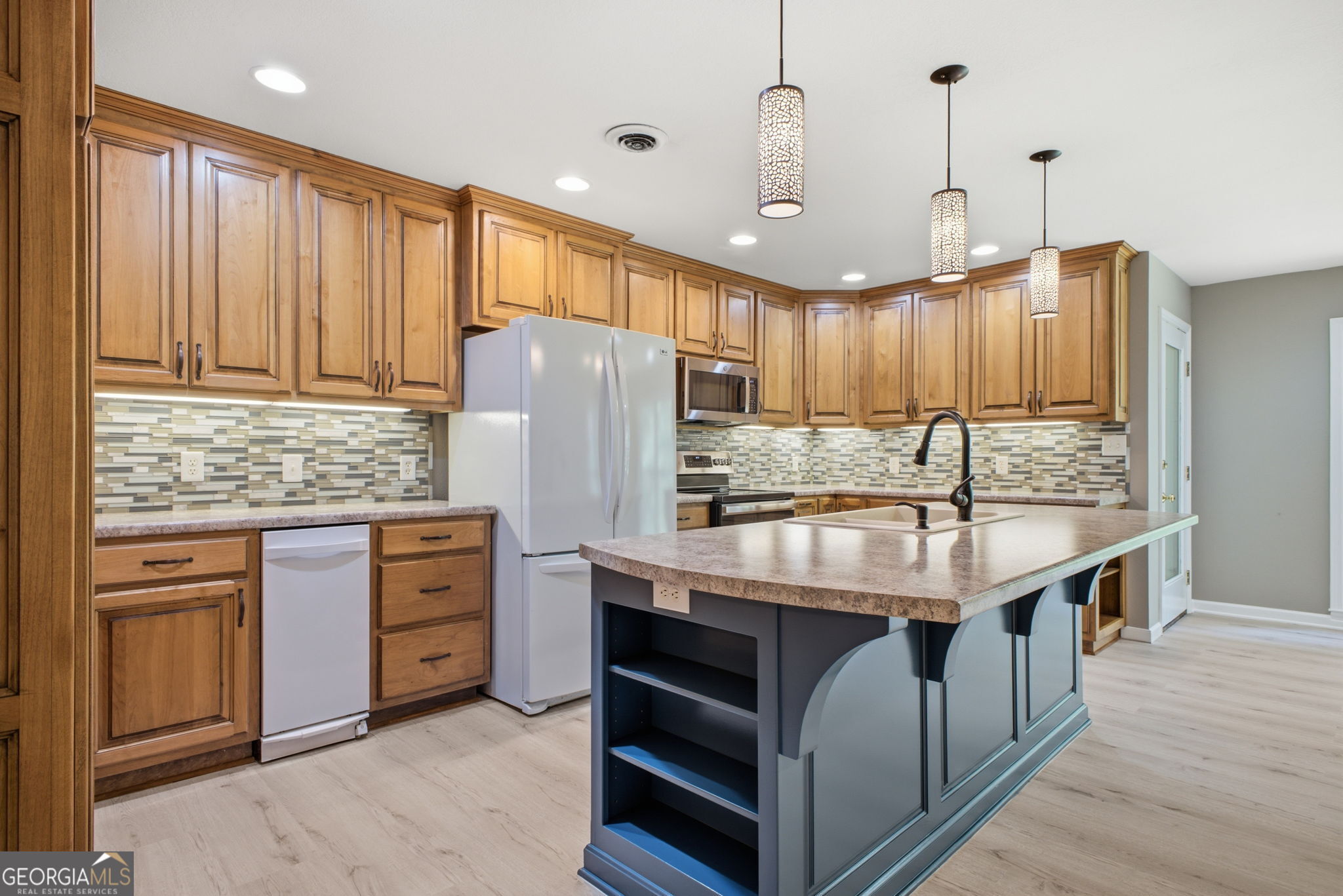 571 Frontier Circle Property Photo 15