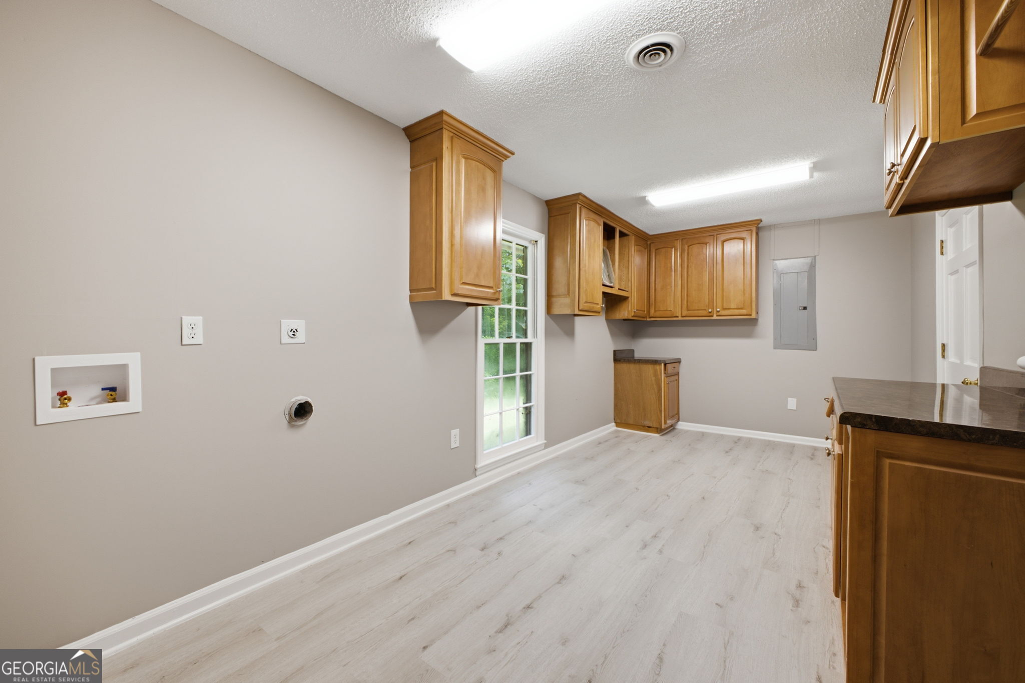 571 Frontier Circle Property Photo 40