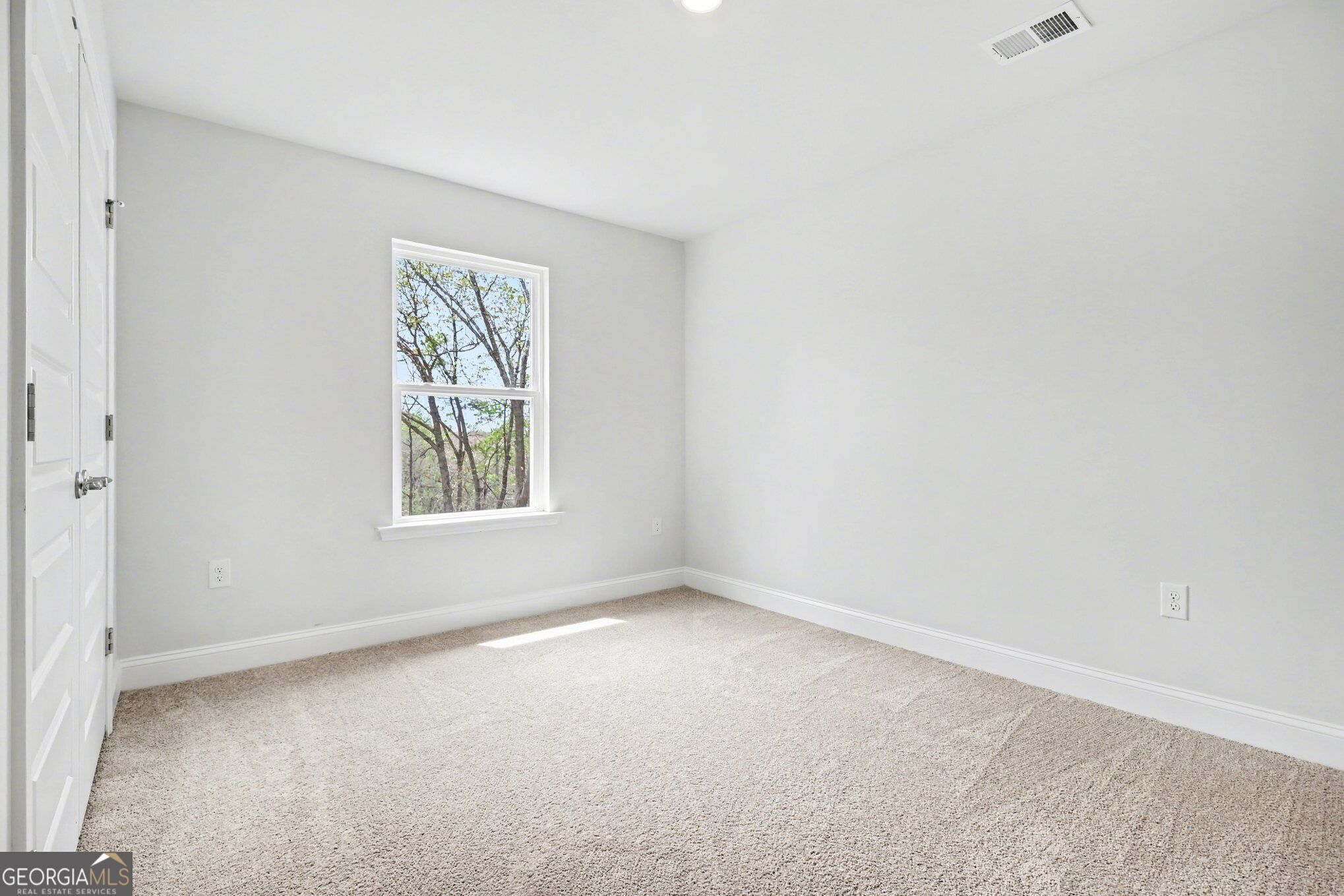 626 Walnut Creek Parkway Property Photo 17