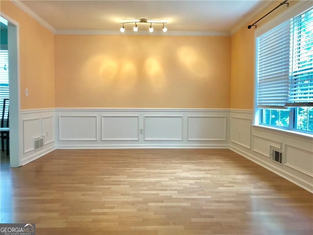 3354 Roundfield Circle Property Photo 5