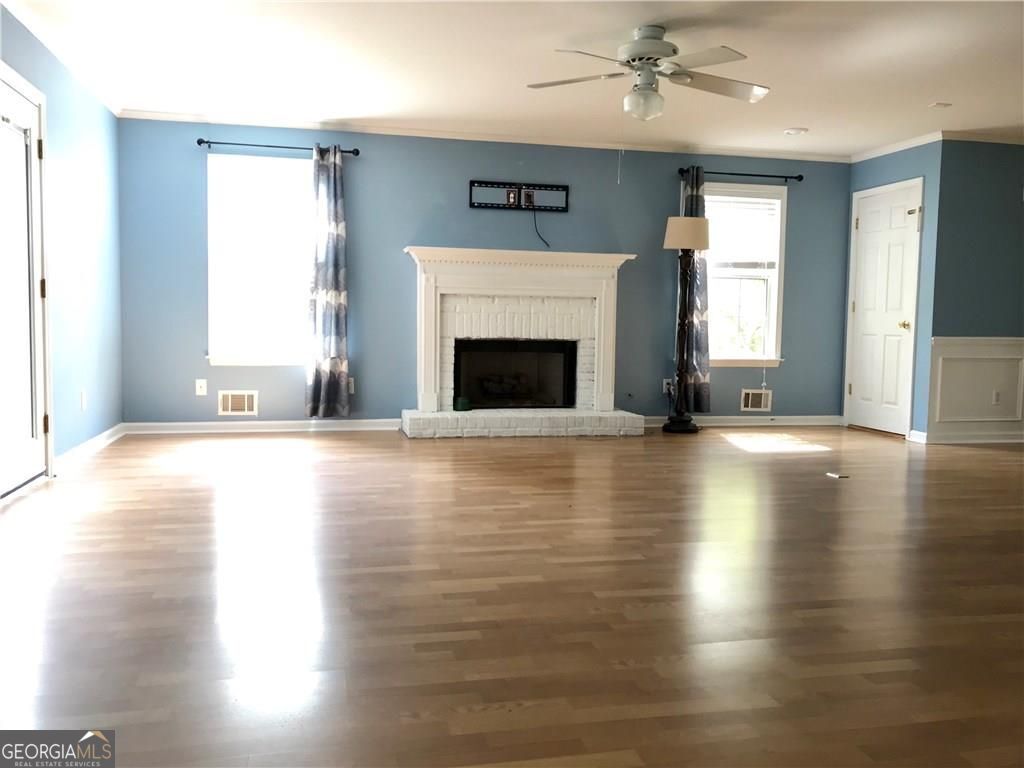 3354 Roundfield Circle Property Photo 6
