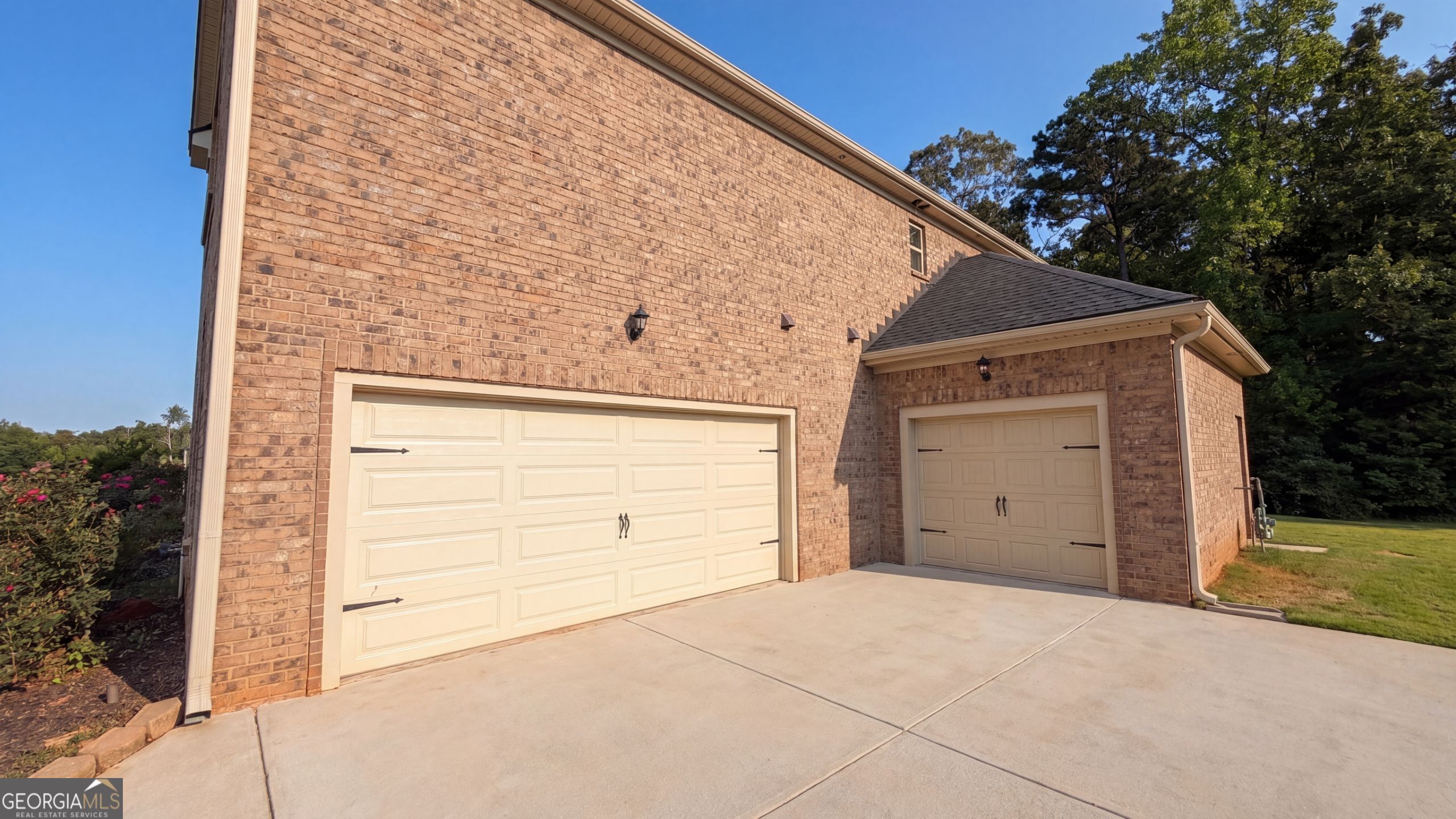 321 Basel Way Property Photo 41