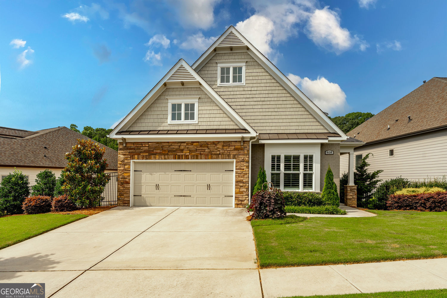 408 Serenity Lane E Property Photo 1