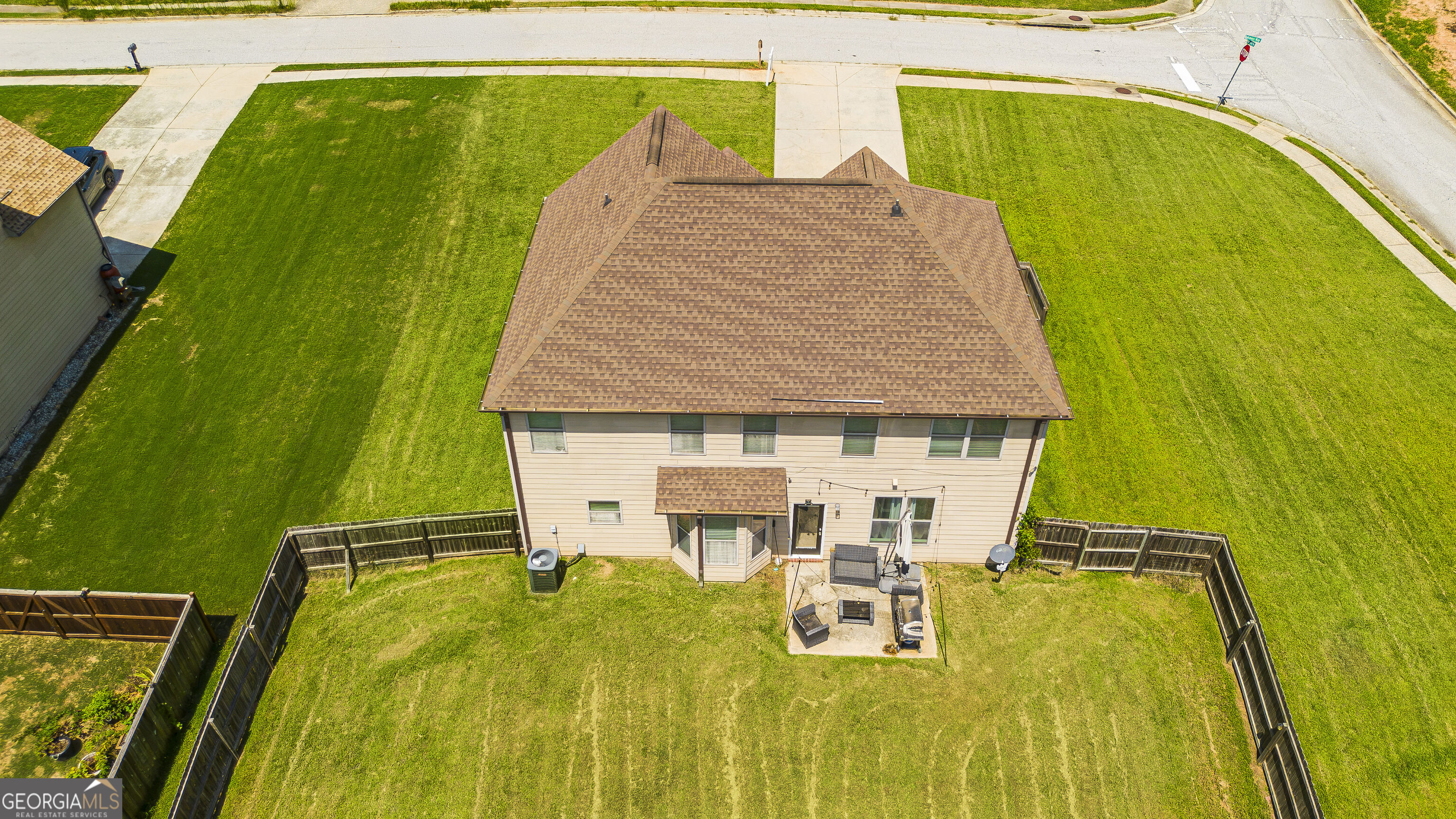 2784 Oakmont Way Property Photo 4