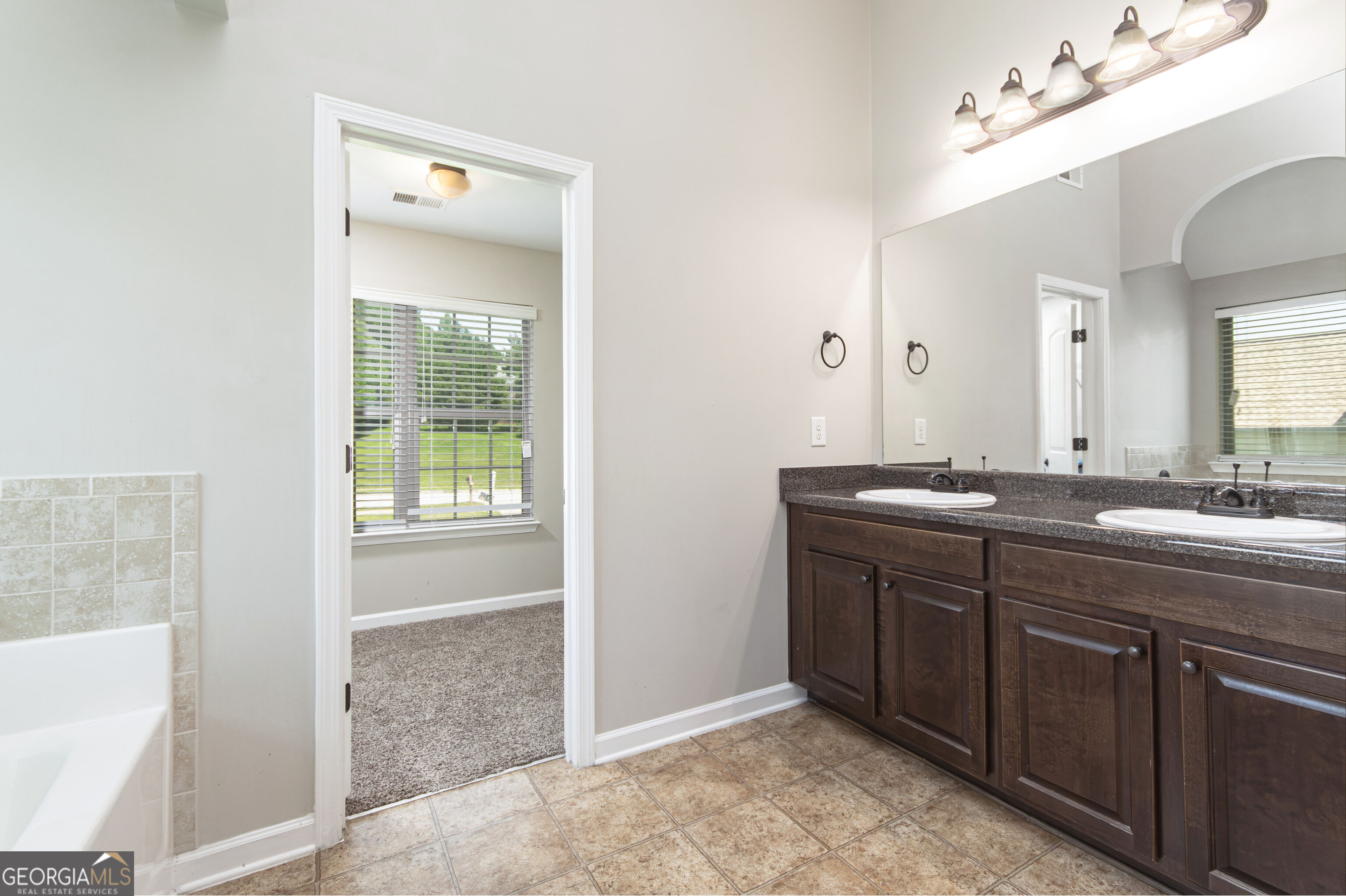 2784 Oakmont Way Property Photo 27