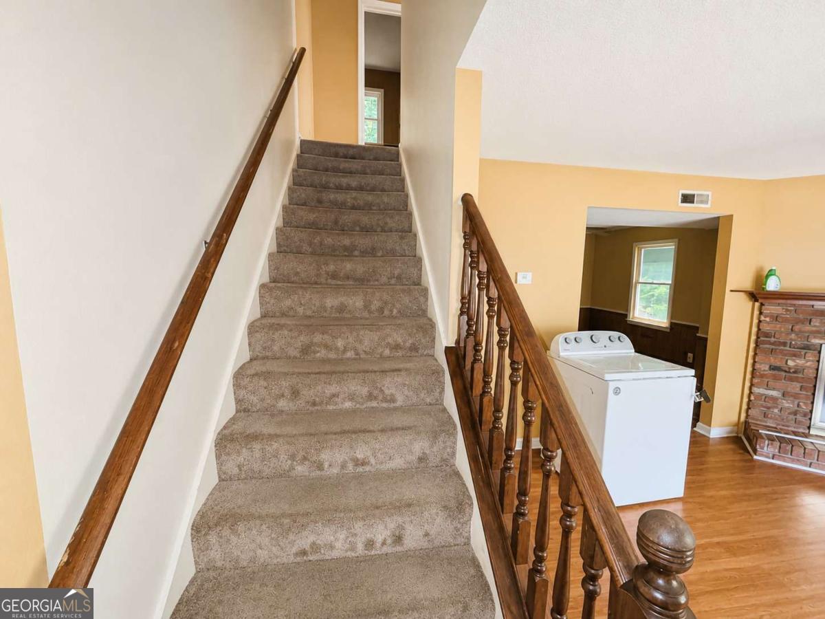 4375 Barrington Place Property Photo 3