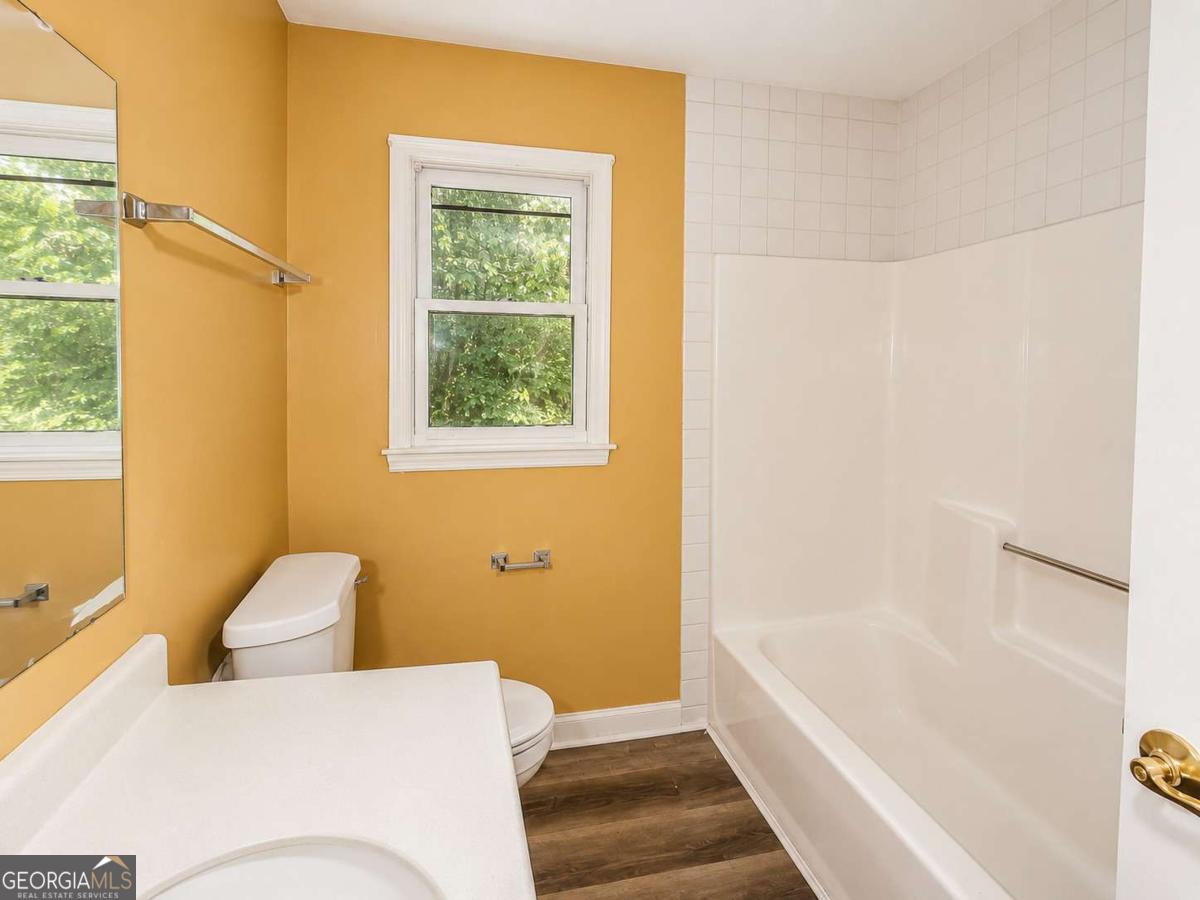 4375 Barrington Place Property Photo 10