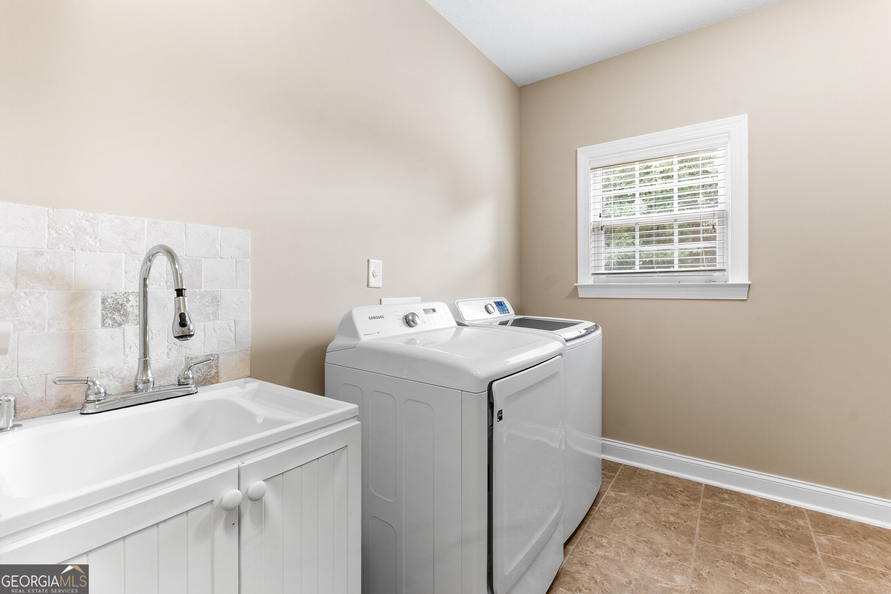 3003 Hackberry Terrace Property Photo 40