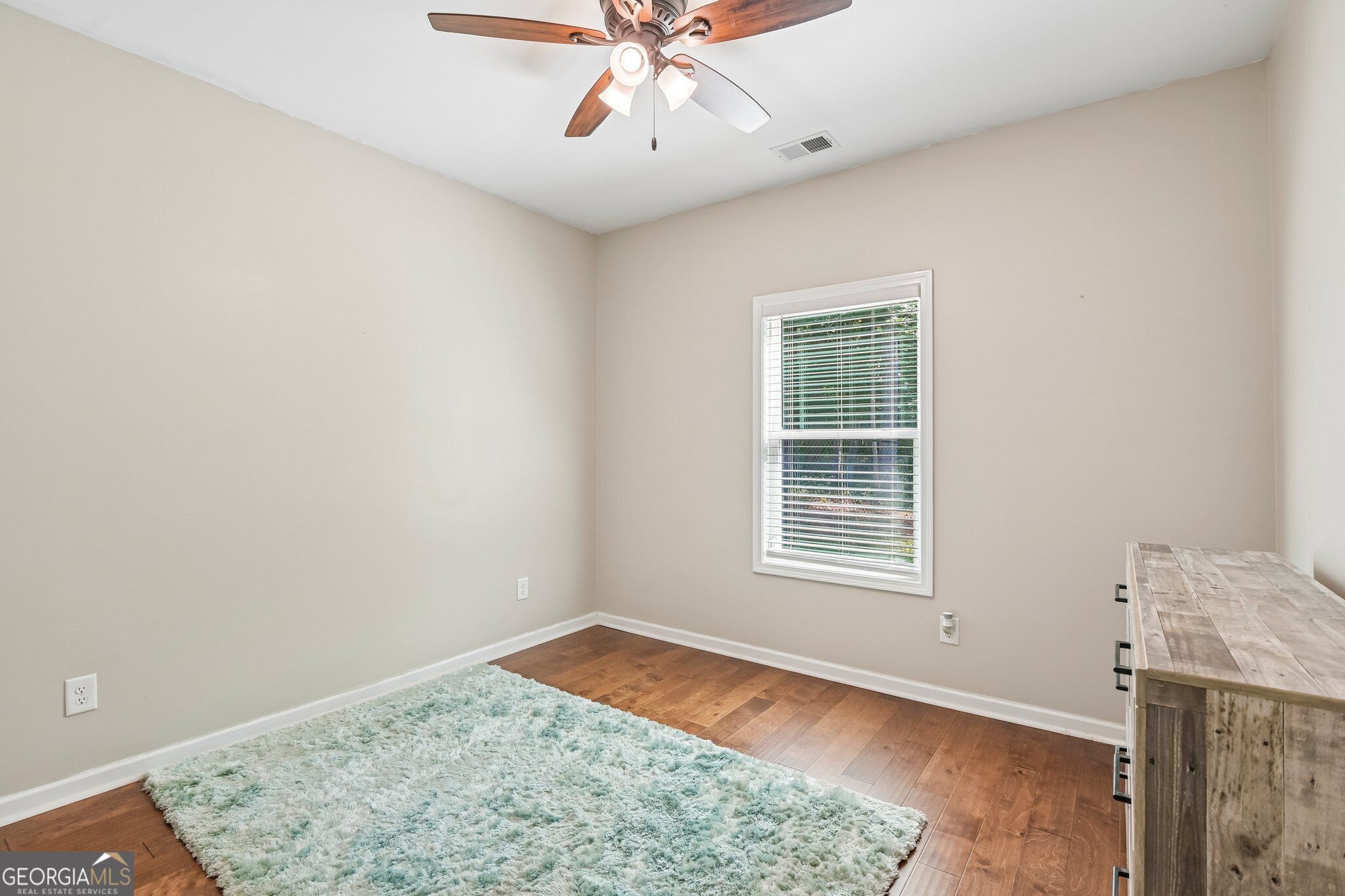 512 Clinton Drive Property Photo 12