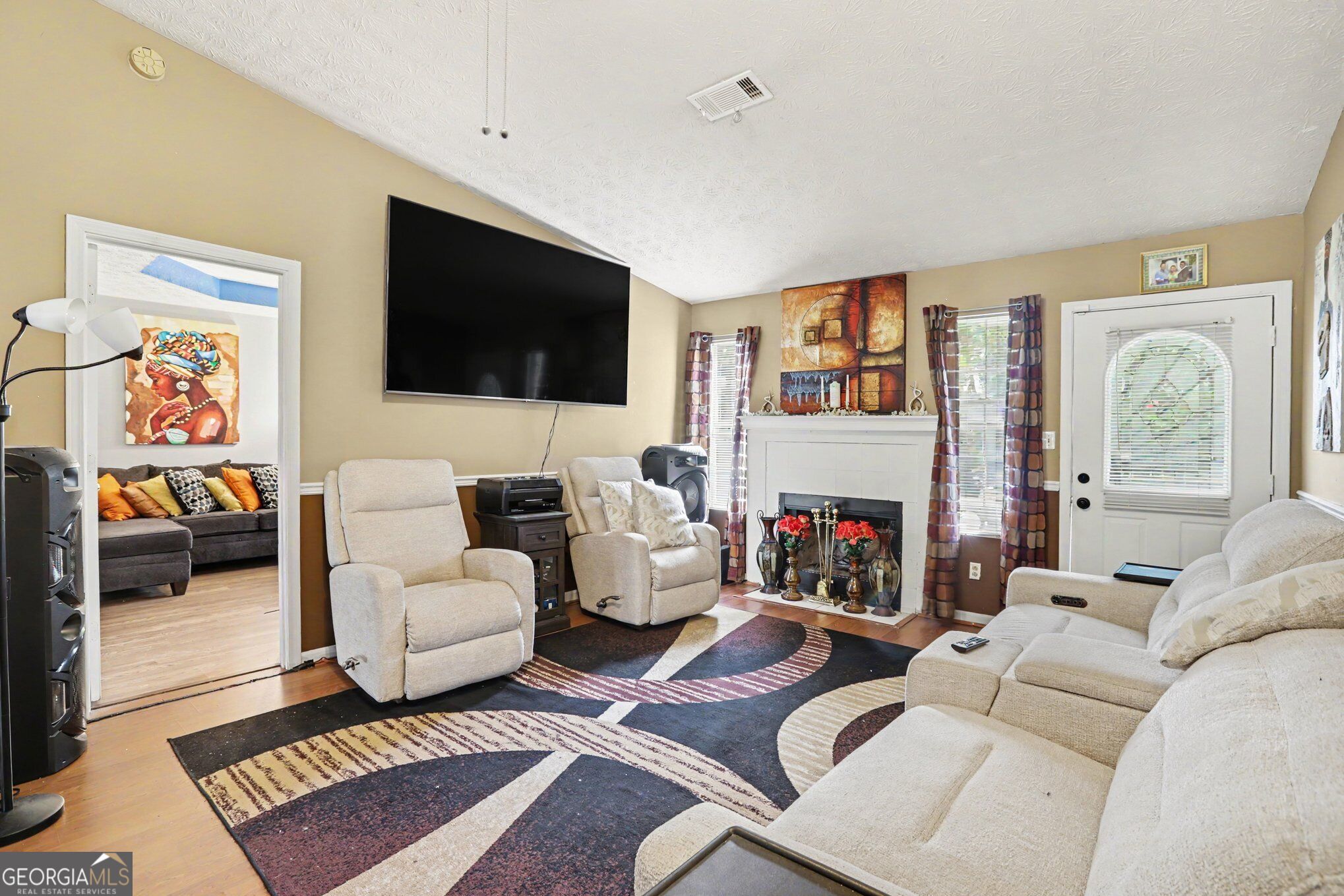 2805 Robinson Wood Drive Property Photo 2
