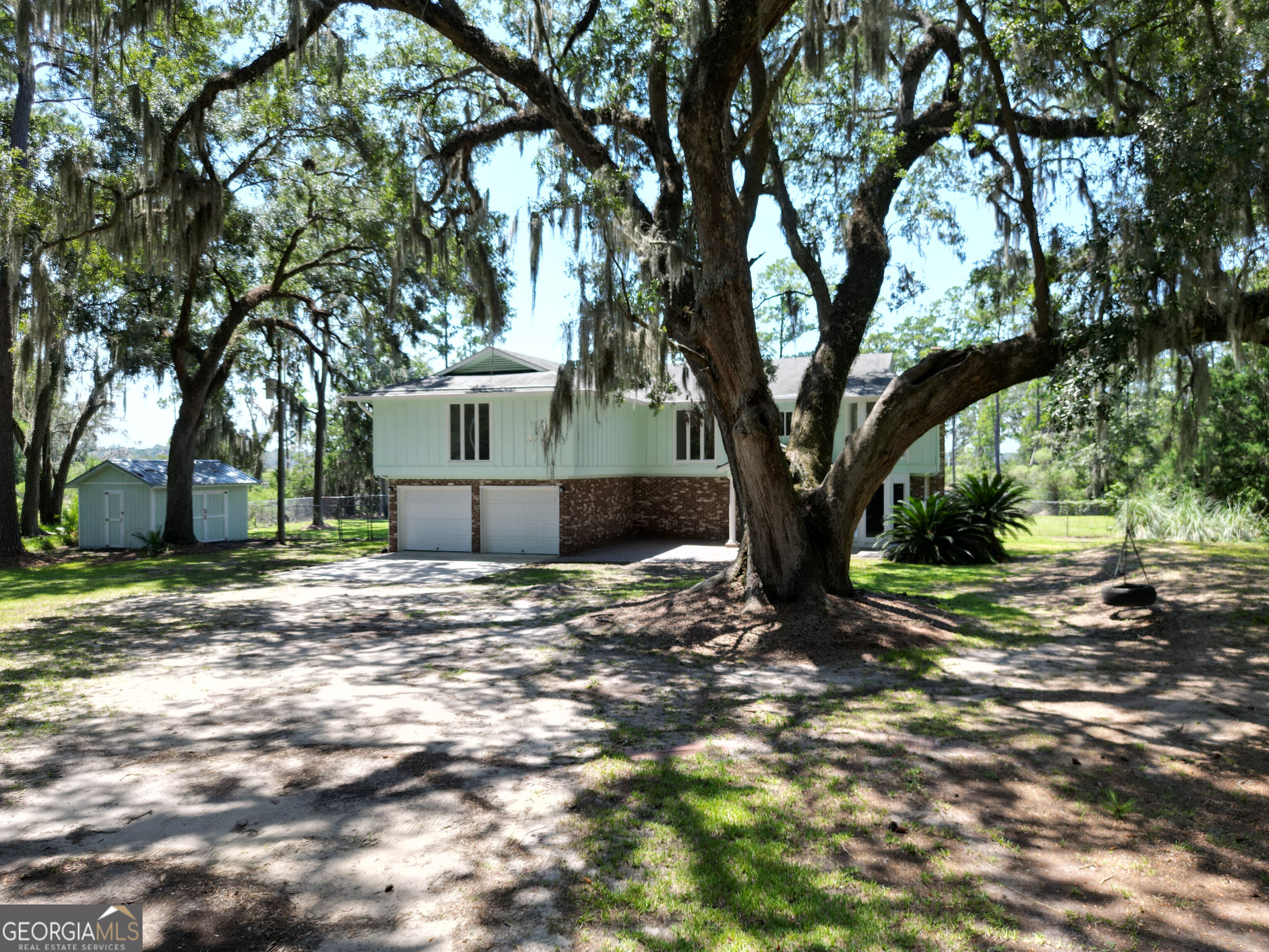 211 Tideland Drive Property Photo 5