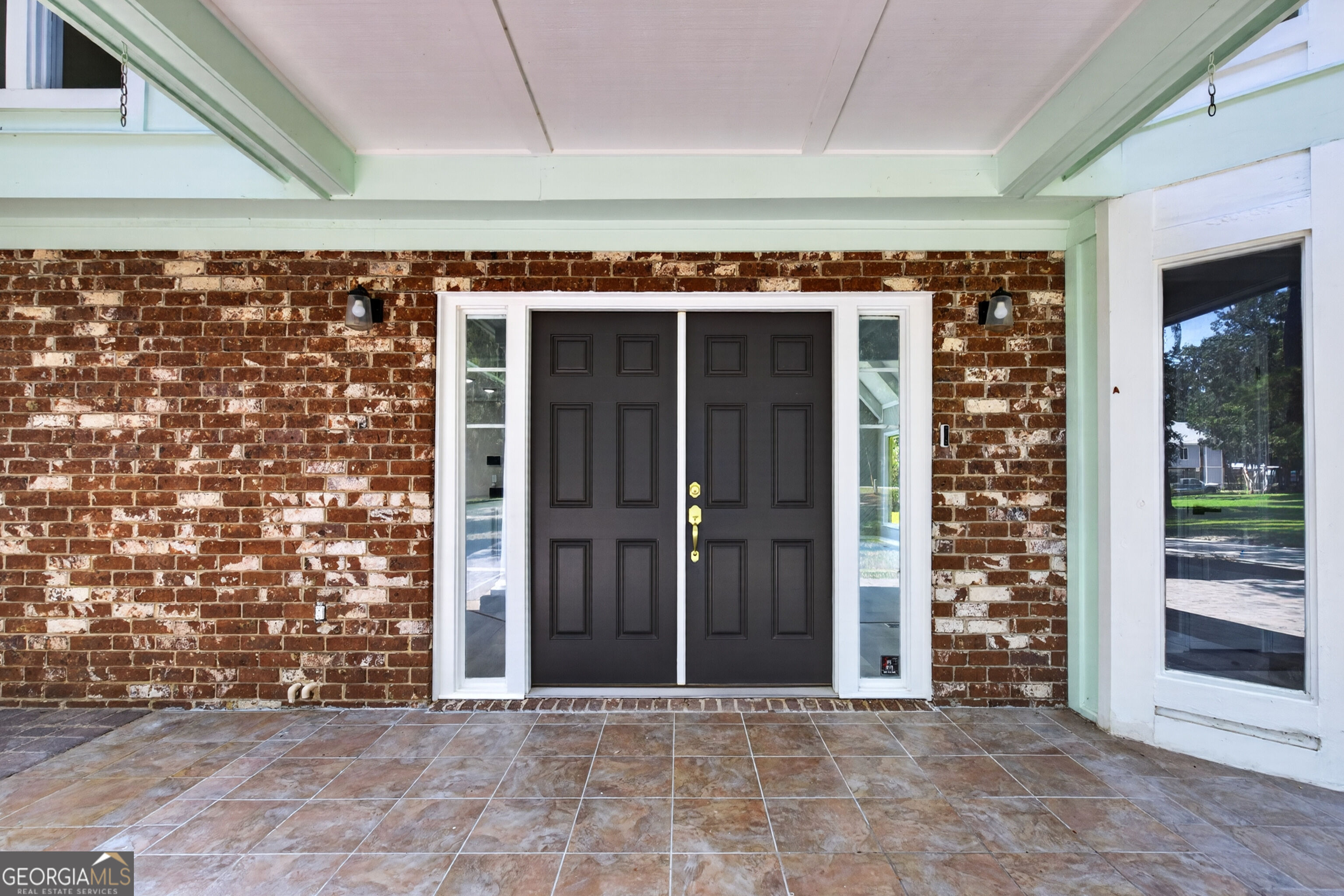 211 Tideland Drive Property Photo 10