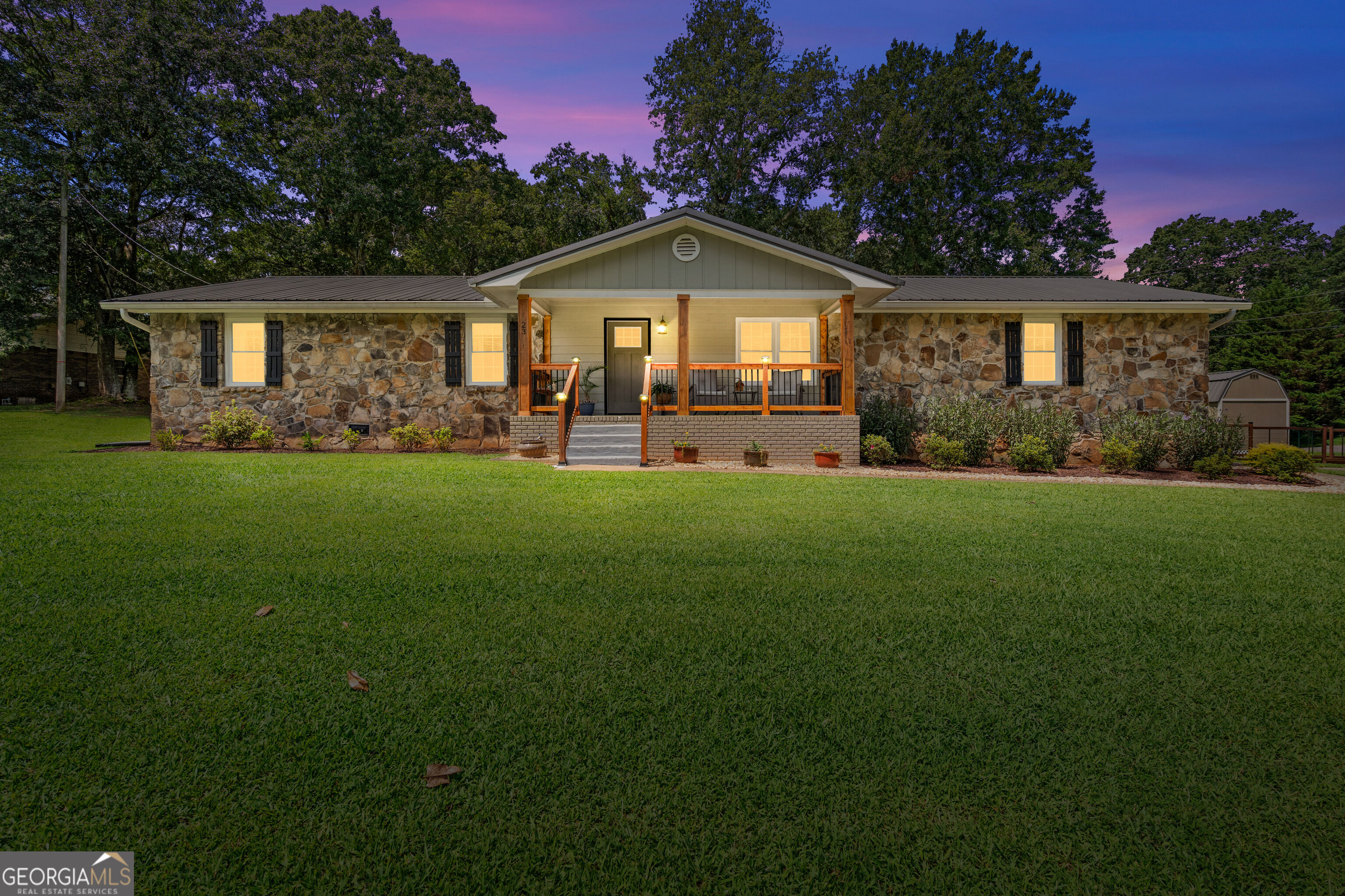 23 Oakwood Drive Property Photo 1