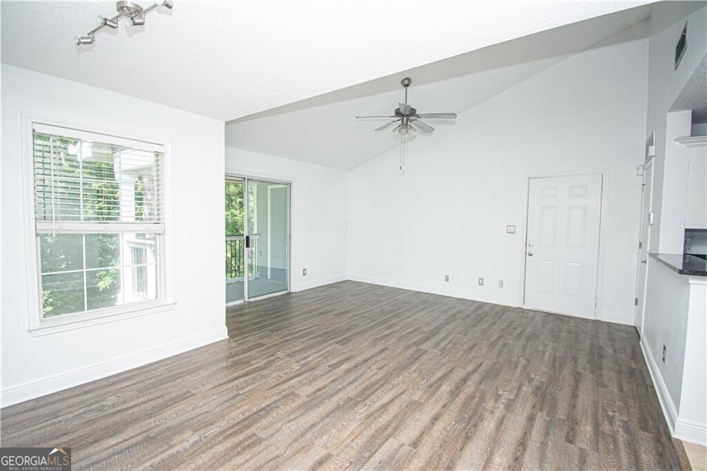1302 Santa Fe Parkway Property Photo 3