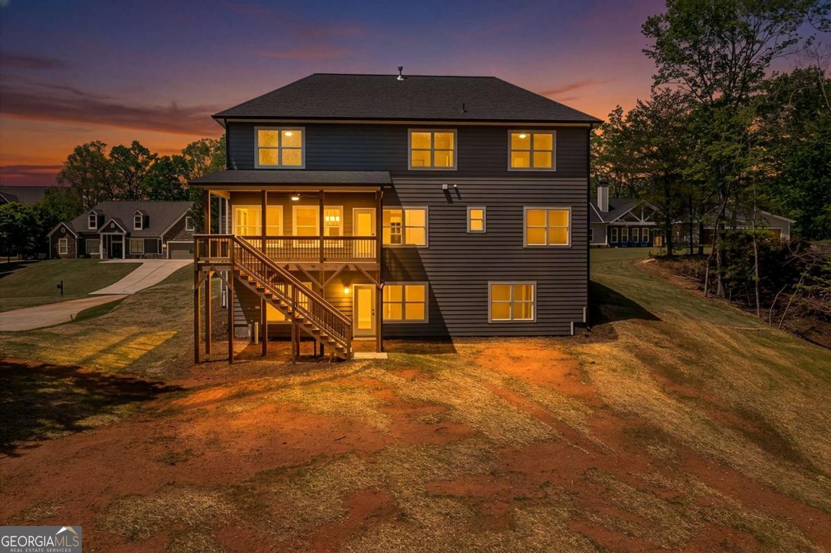6073 Rockingham Way Property Photo 4