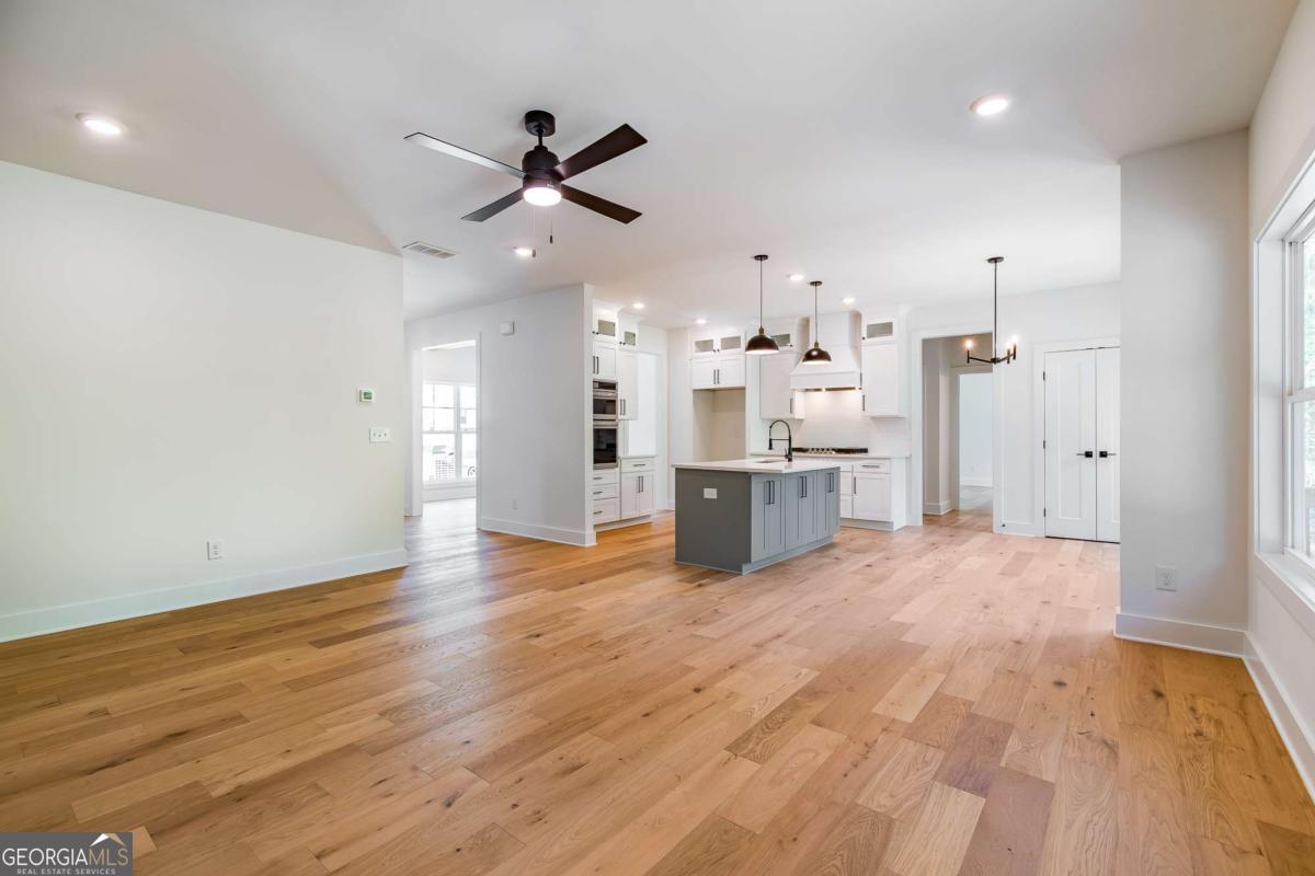 6073 Rockingham Way Property Photo 14