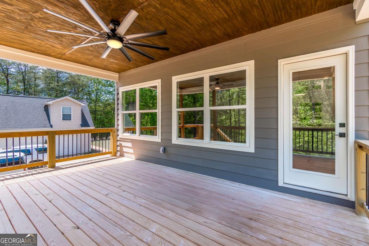 6073 Rockingham Way Property Photo 17