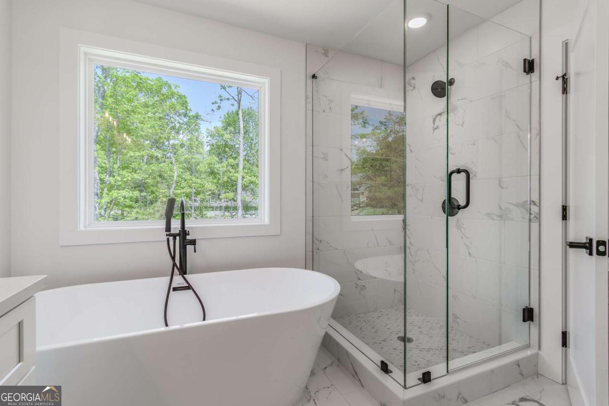 6073 Rockingham Way Property Photo 25
