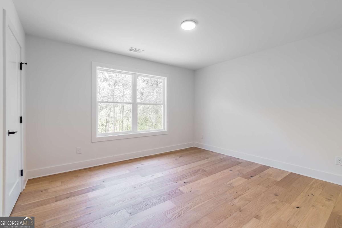 6073 Rockingham Way Property Photo 32