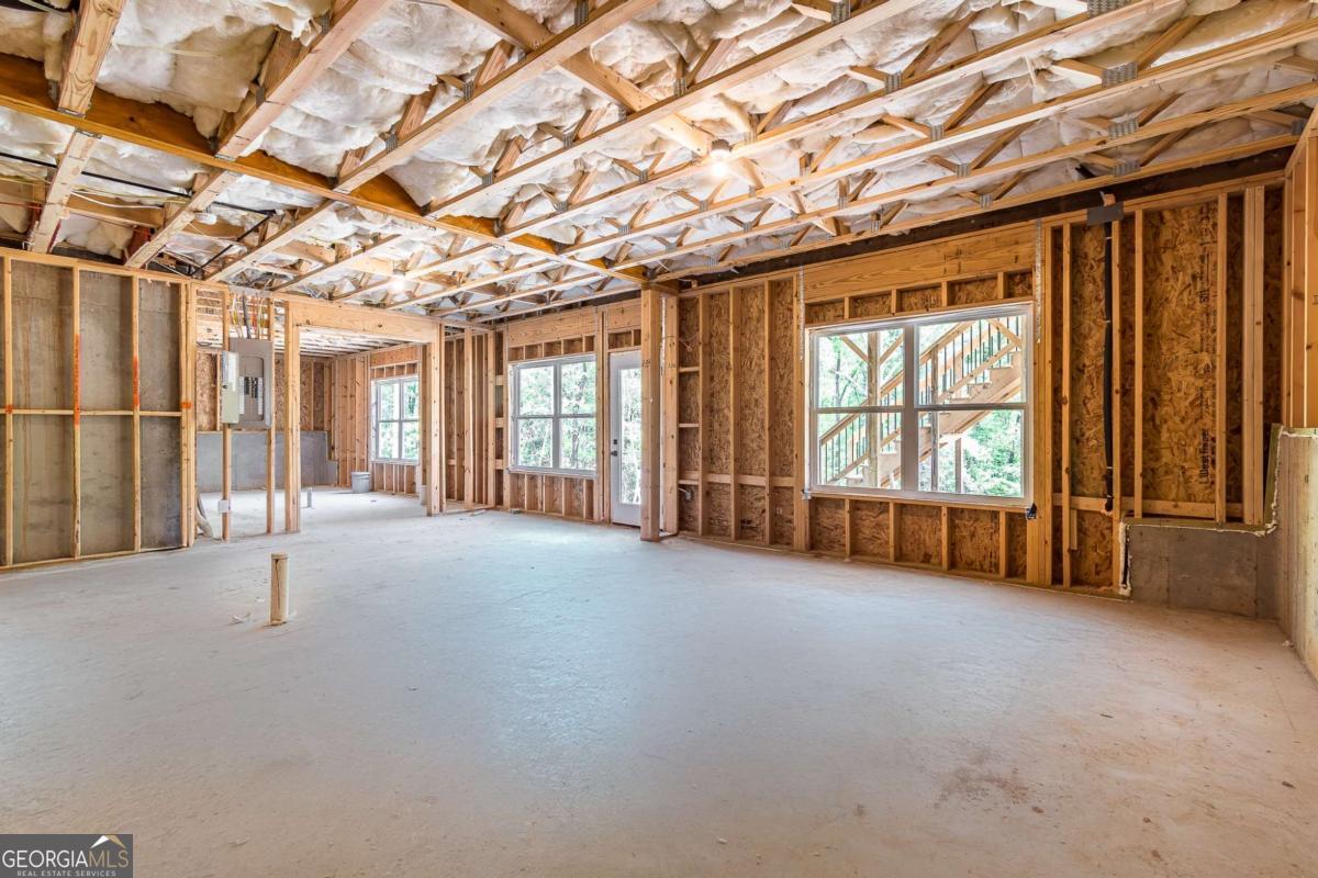 6073 Rockingham Way Property Photo 36