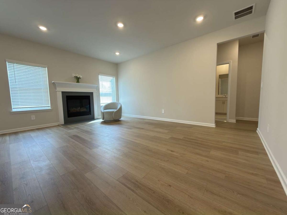 2414 Martin Spring Bend Property Photo 4