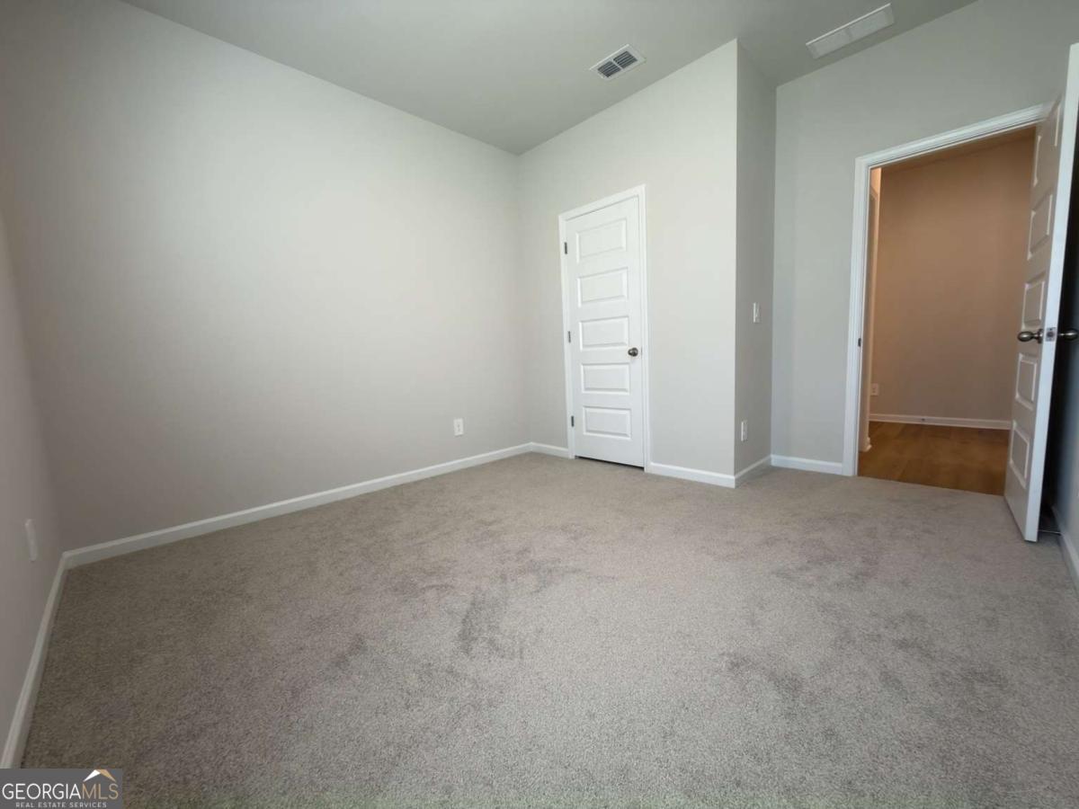 2414 Martin Spring Bend Property Photo 11