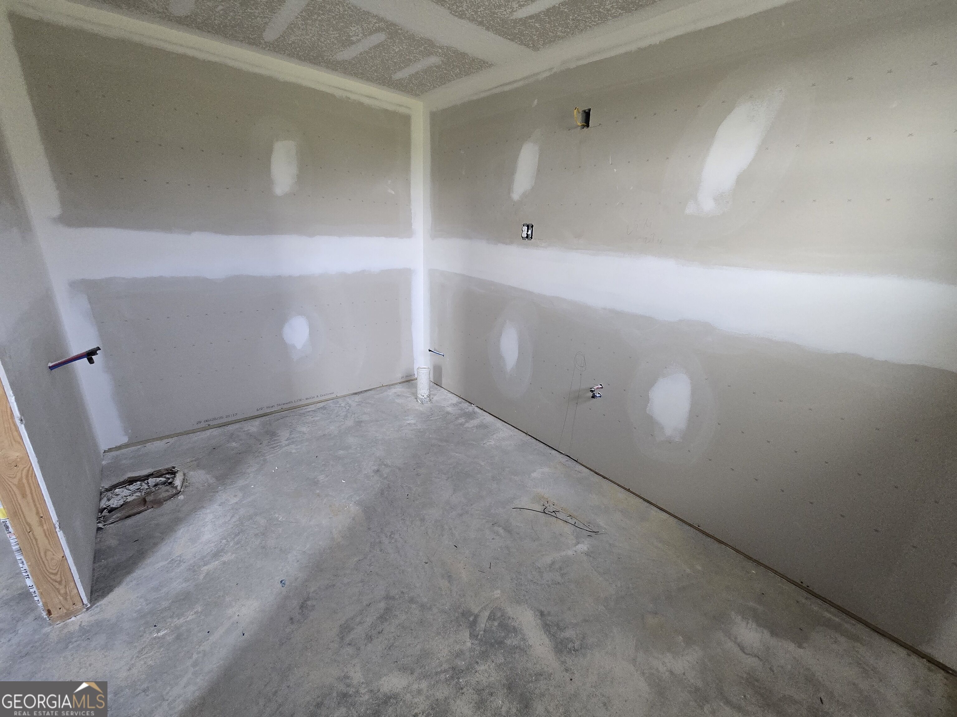 535 Evans Street Property Photo 14