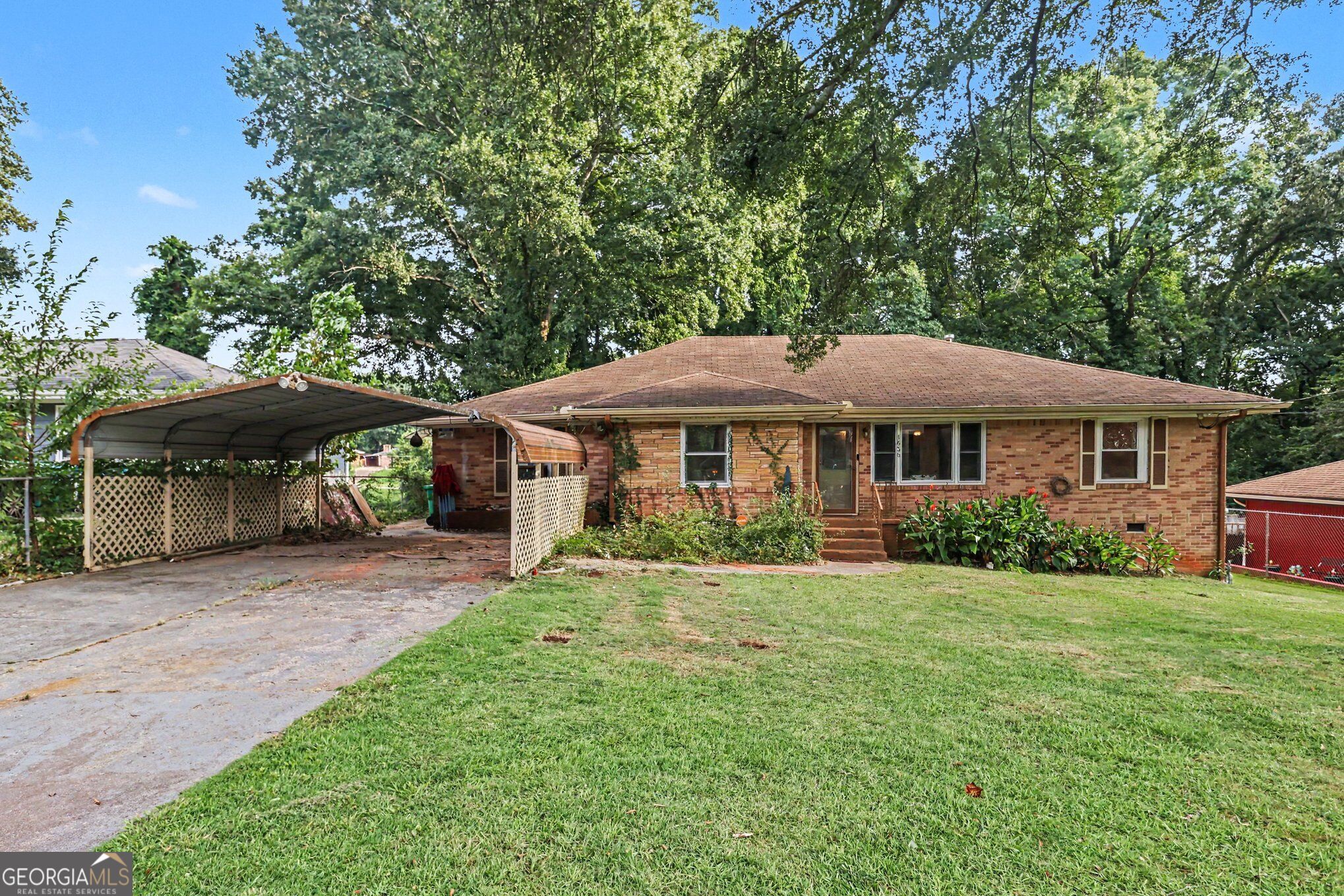 1638 Flintwood Drive SE Property Photo 1