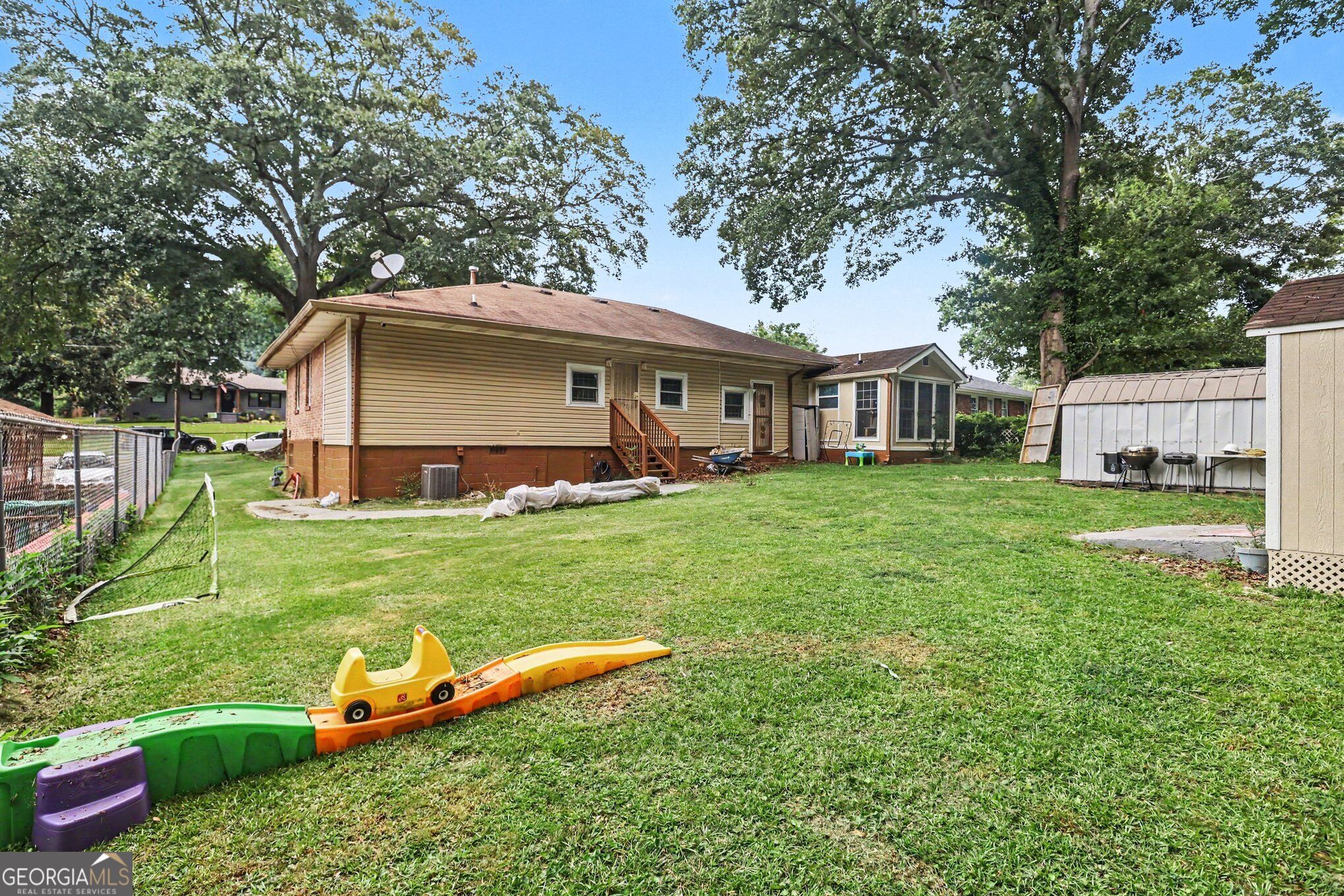 1638 Flintwood Drive Se Property Photo 6