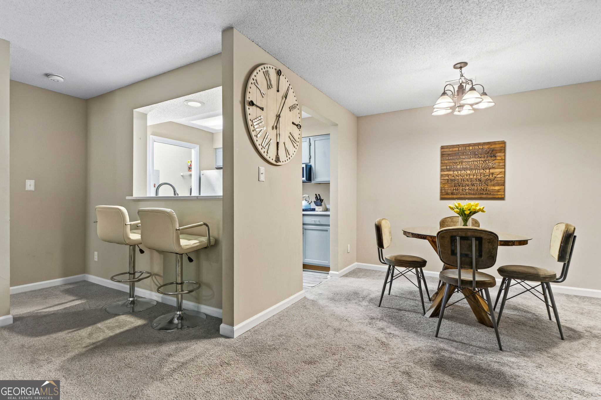 825 Ridgefield Drive Property Photo 10