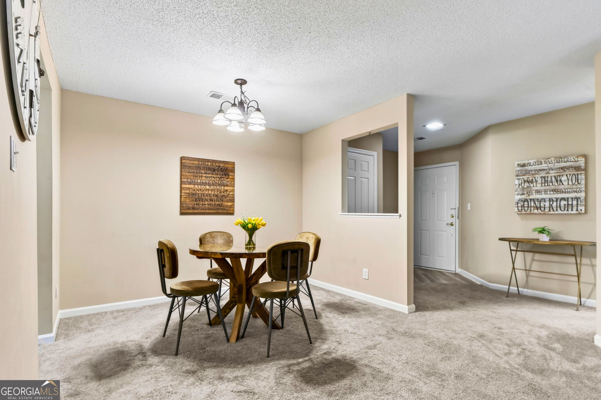 825 Ridgefield Drive Property Photo 11