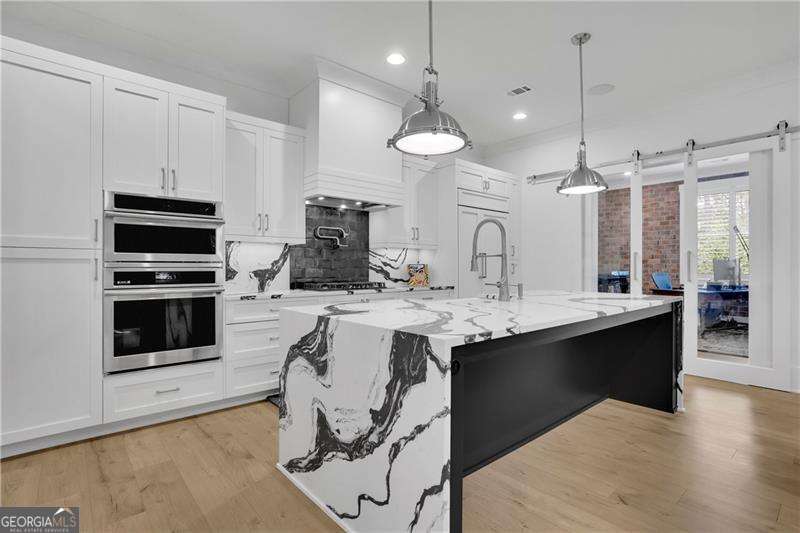 120 Chateau Place Property Photo 8