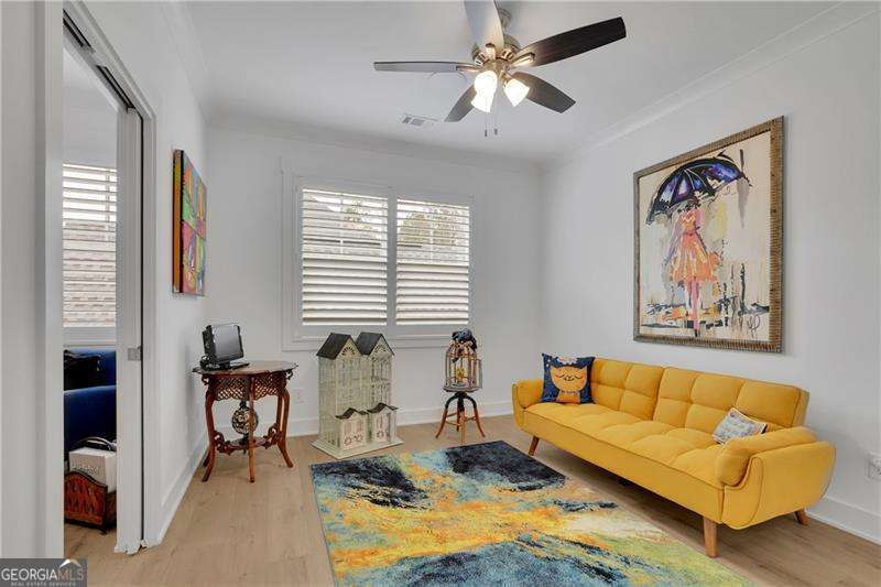 120 Chateau Place Property Photo 25