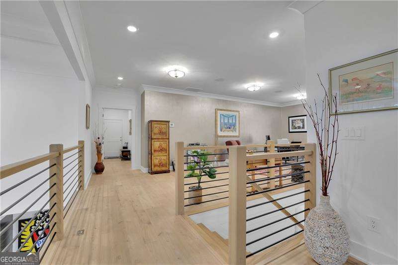 120 Chateau Place Property Photo 34