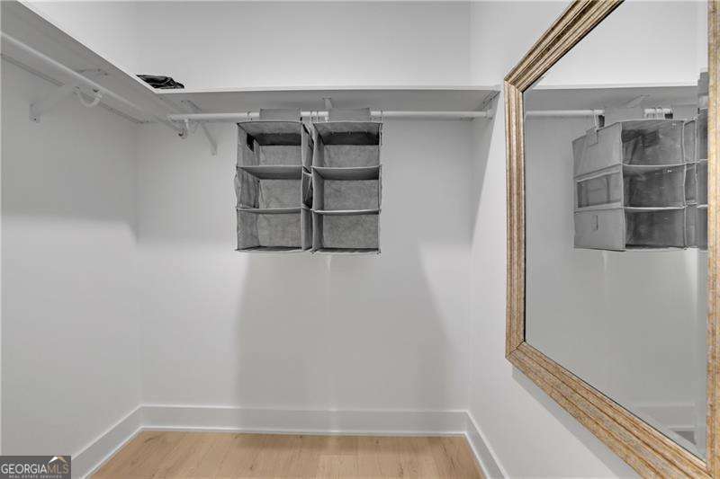 120 Chateau Place Property Photo 39