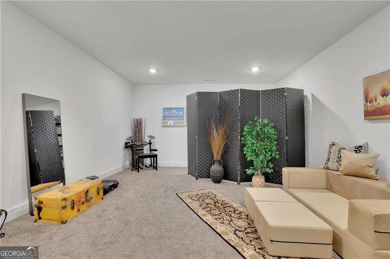 120 Chateau Place Property Photo 40